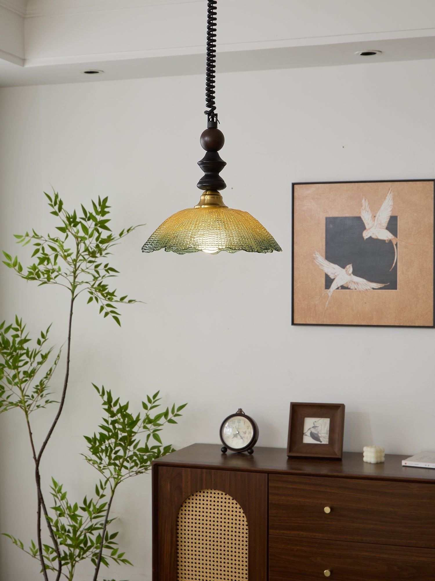 Nydoreth Elegance Vintage Art Wood Pendant Lamp