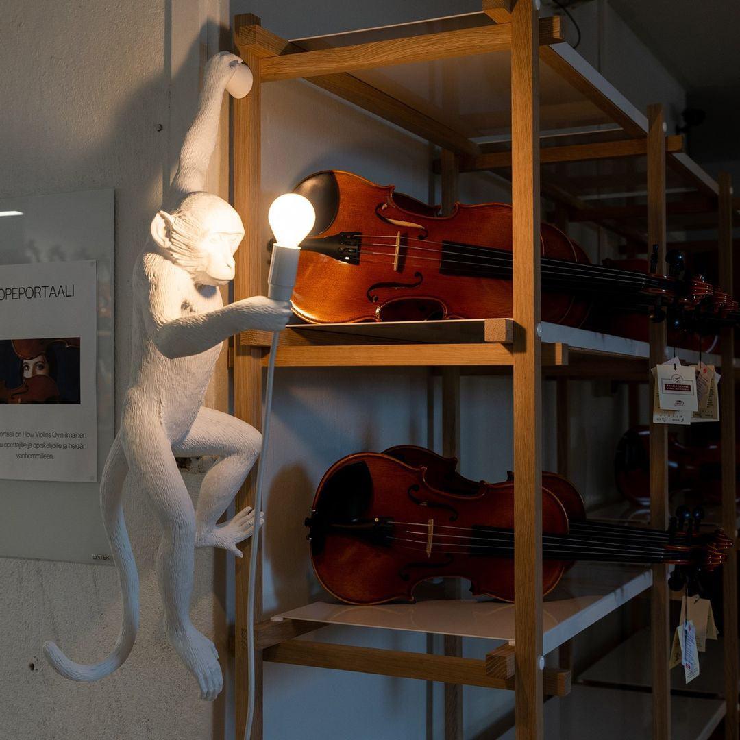 Bnx Art Unique Monkey Resin Wall Lamp