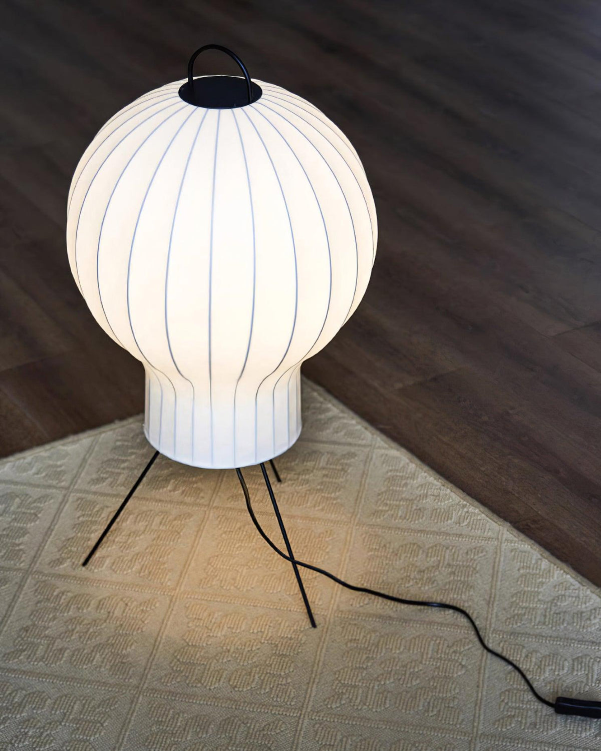 Balloon Minimalist Silk Floor lamp