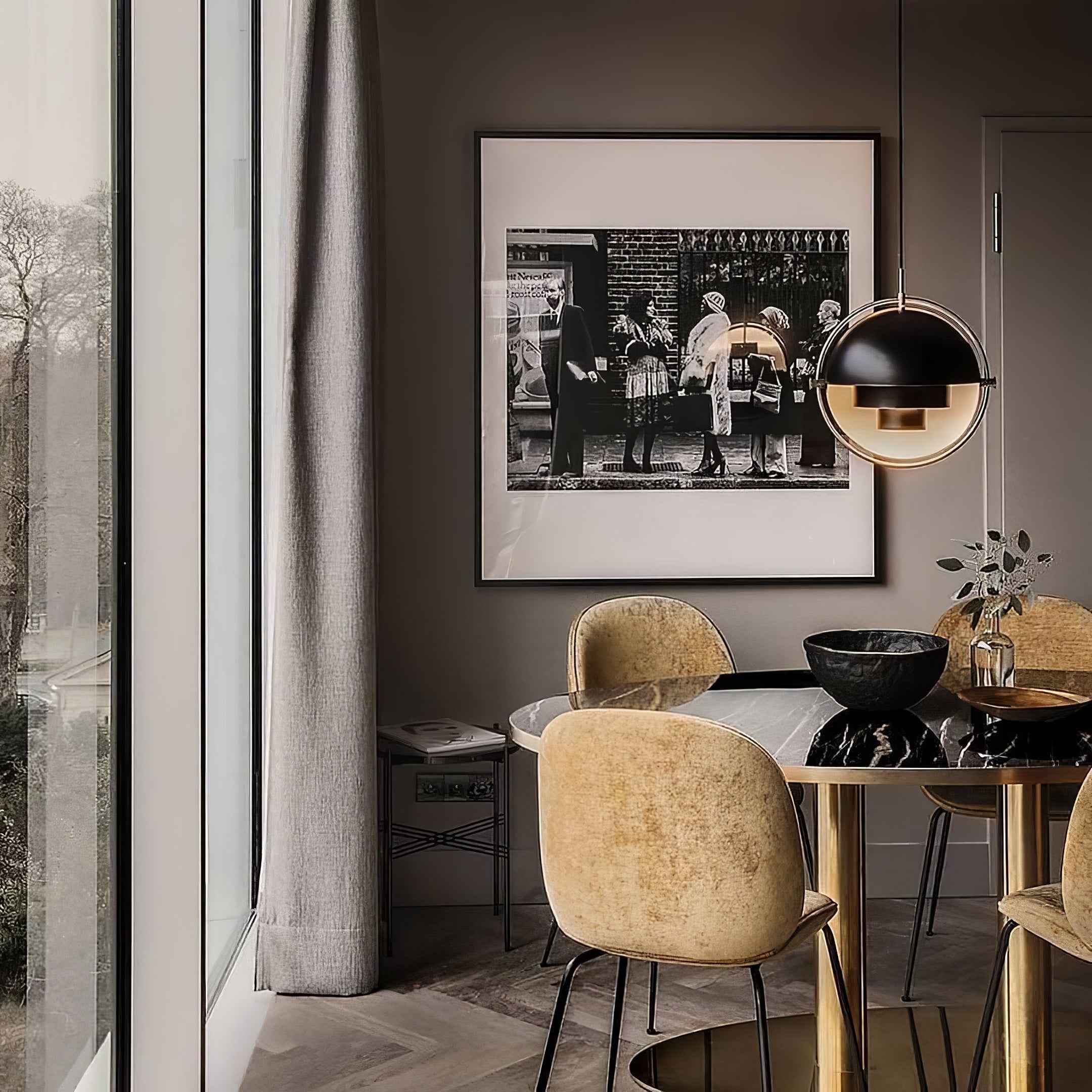 Lustra Pendant Lamp Deformed Ball Golden - Neutral Decor