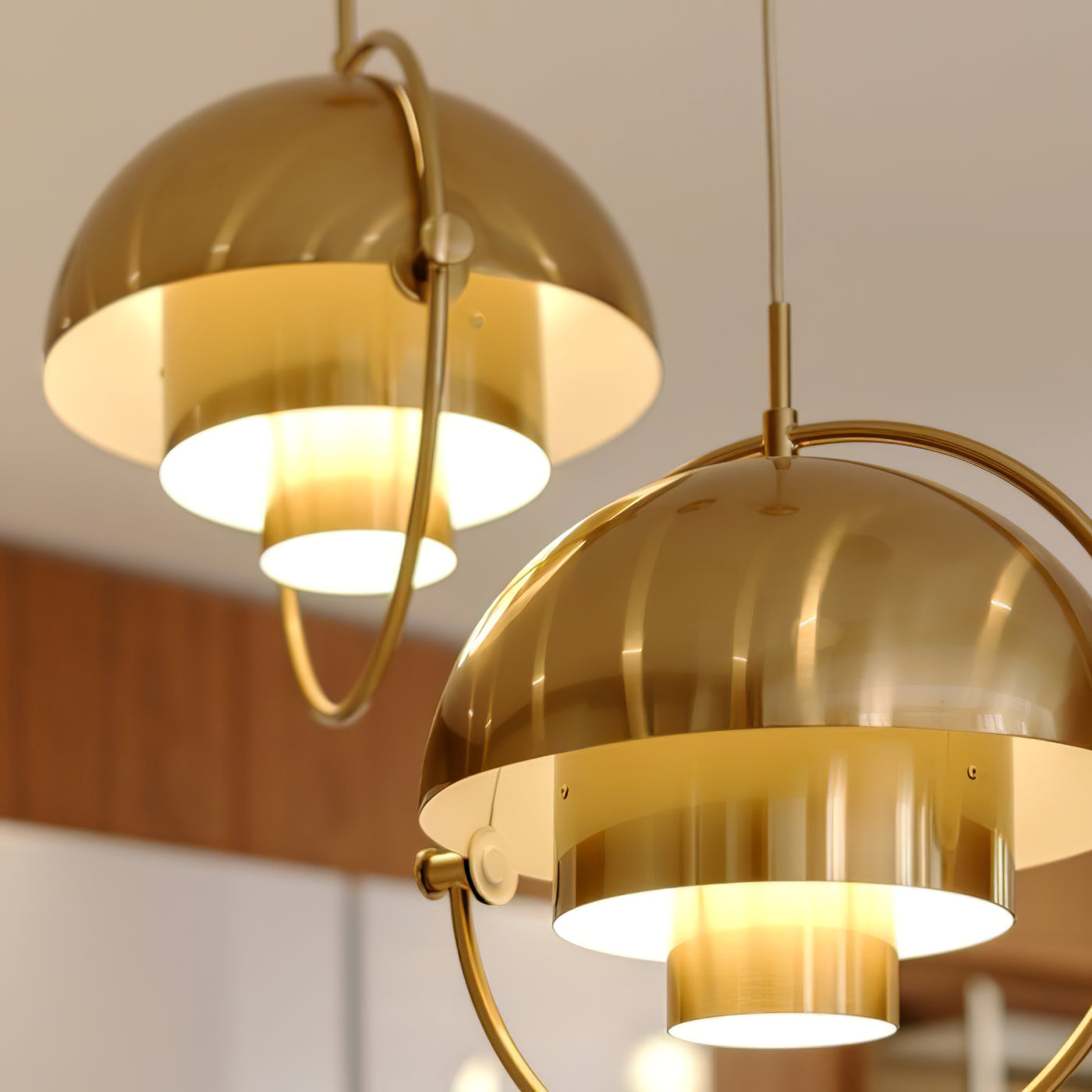 Lustra Pendant Lamp Deformed Ball Golden - Neutral Decor