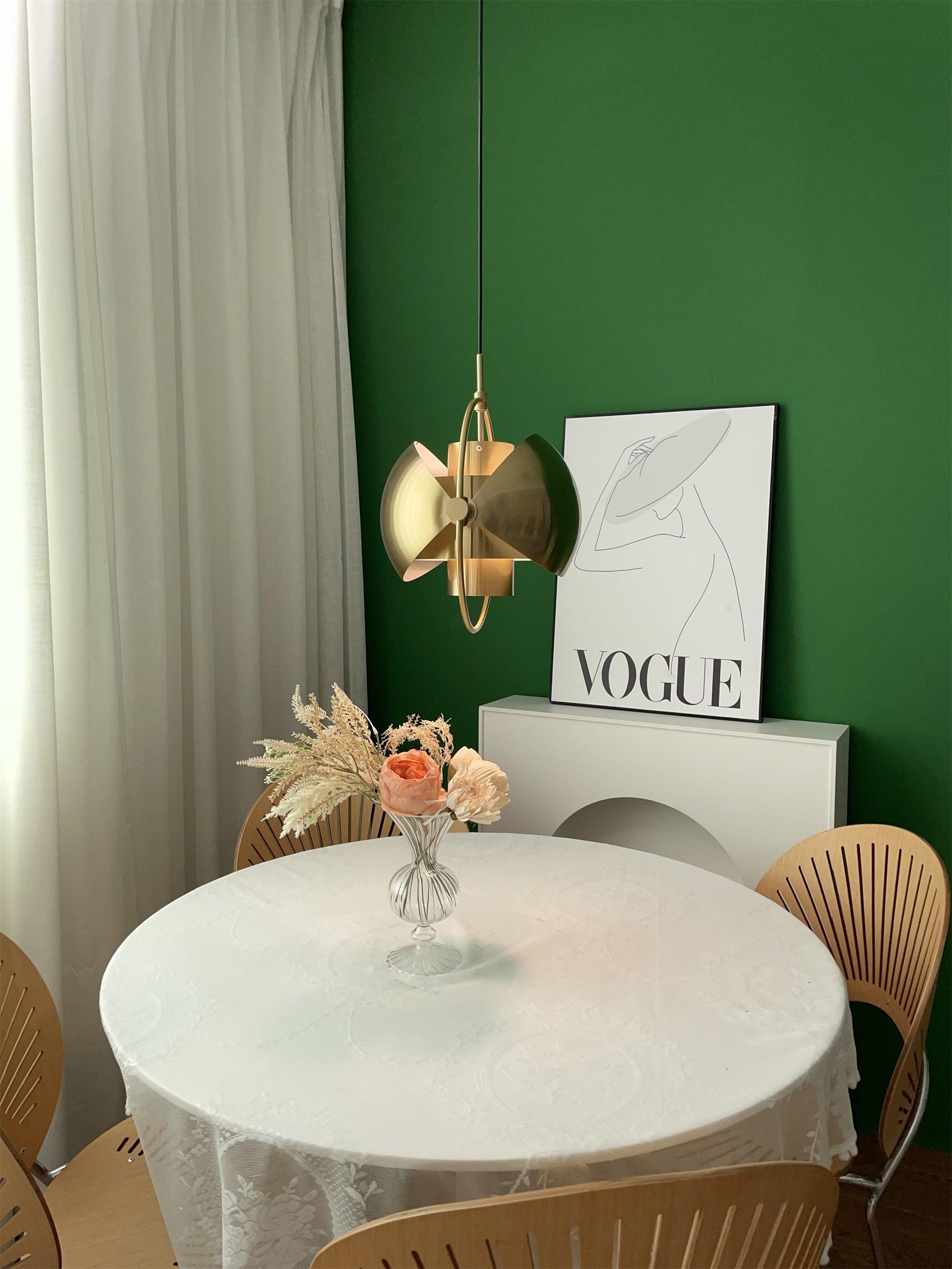 Lustra Pendant Lamp Deformed Ball Golden - Neutral Decor