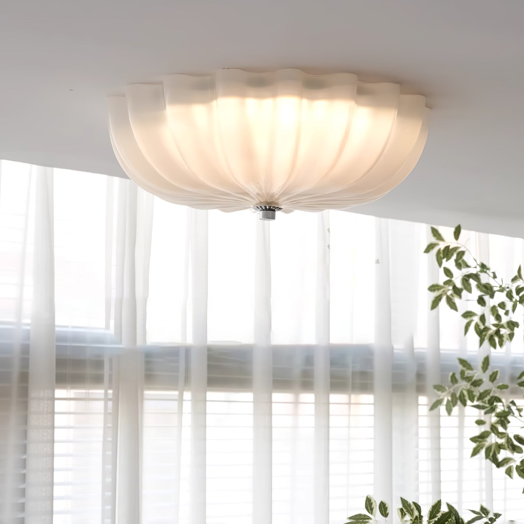 Urelis Ceiling Lamp Murano Blown Glass Shell Inspired