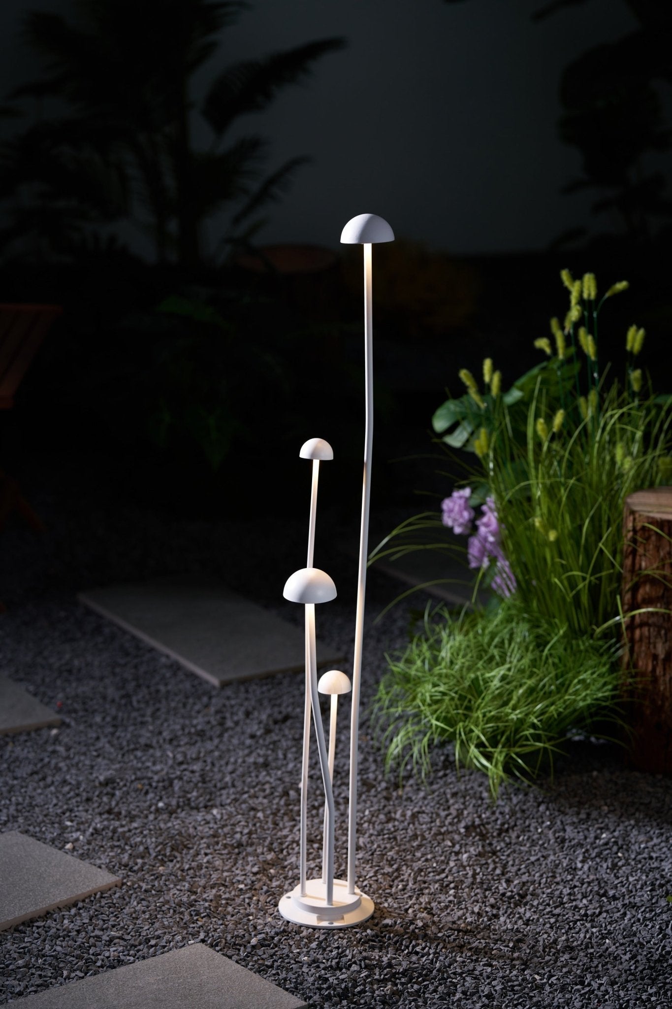 Nolv Outdoor Lamp