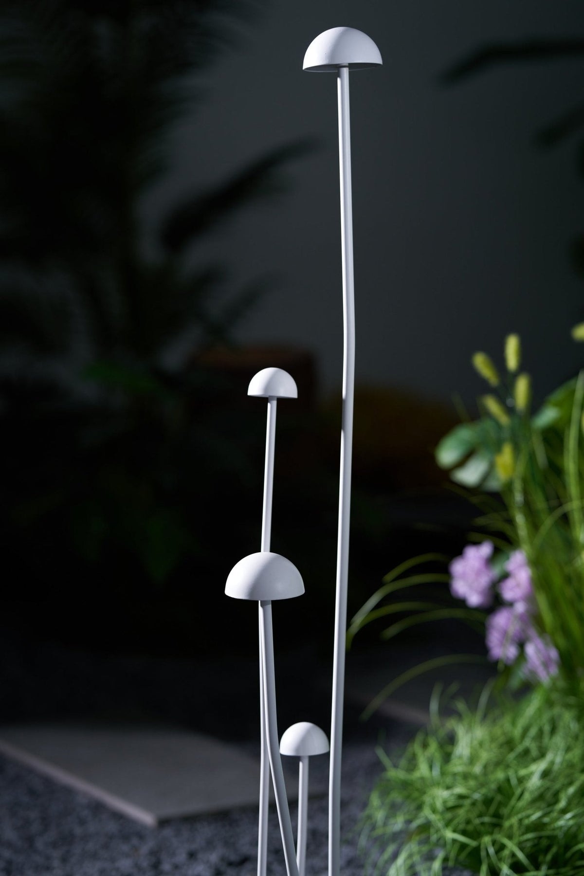 Nolv Outdoor Lamp