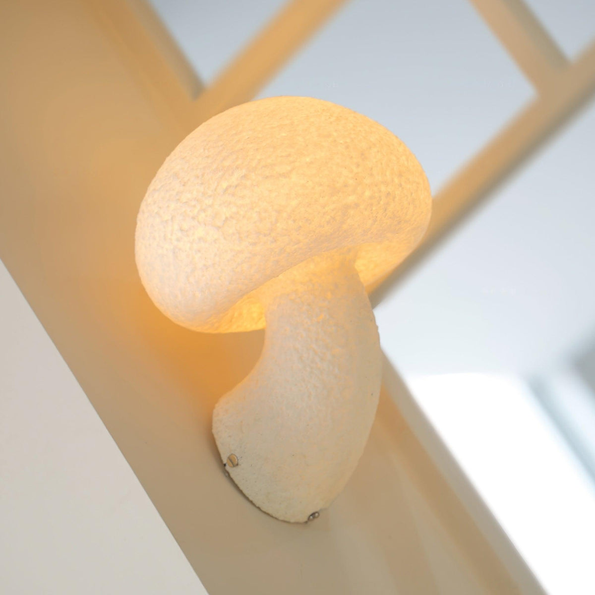 Mior Individual Creativity Mushroom Resin Wall Lamp
