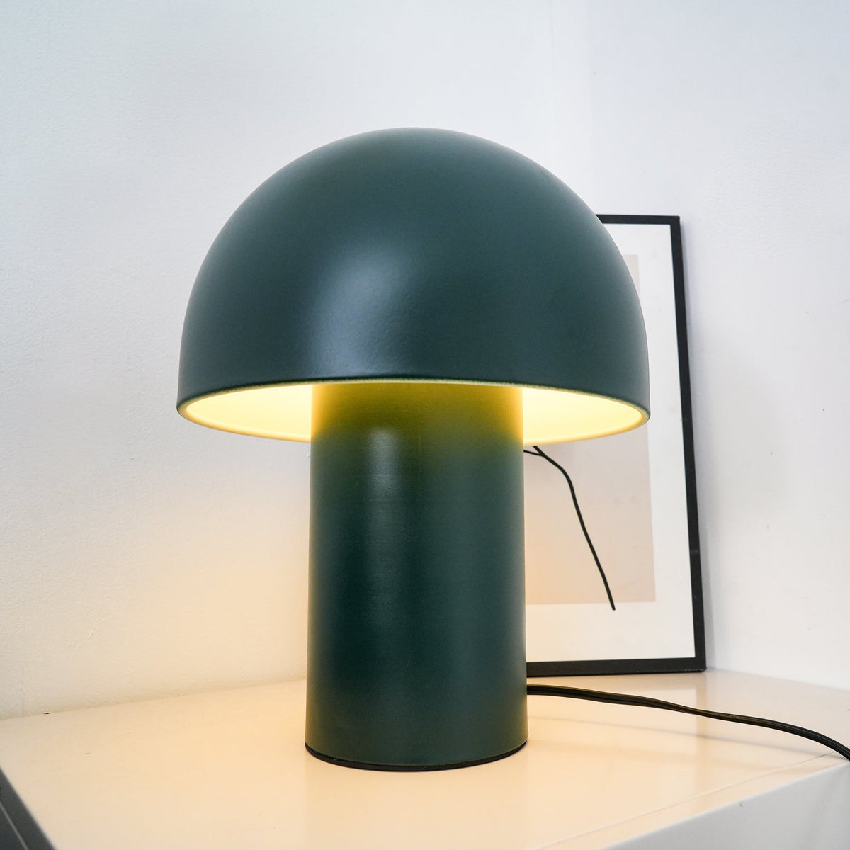 Urathen Retro Table Lamp