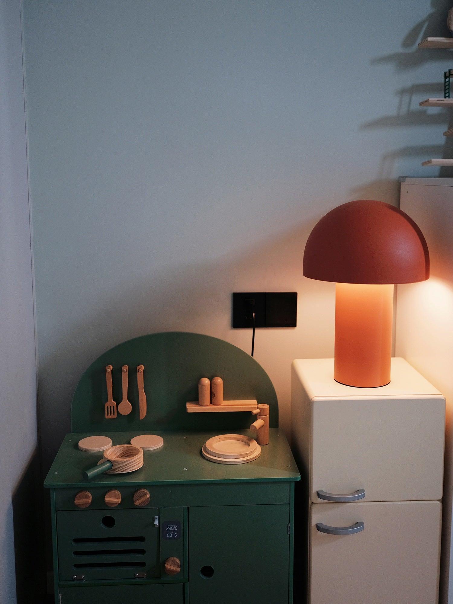 Urathen Retro Table Lamp