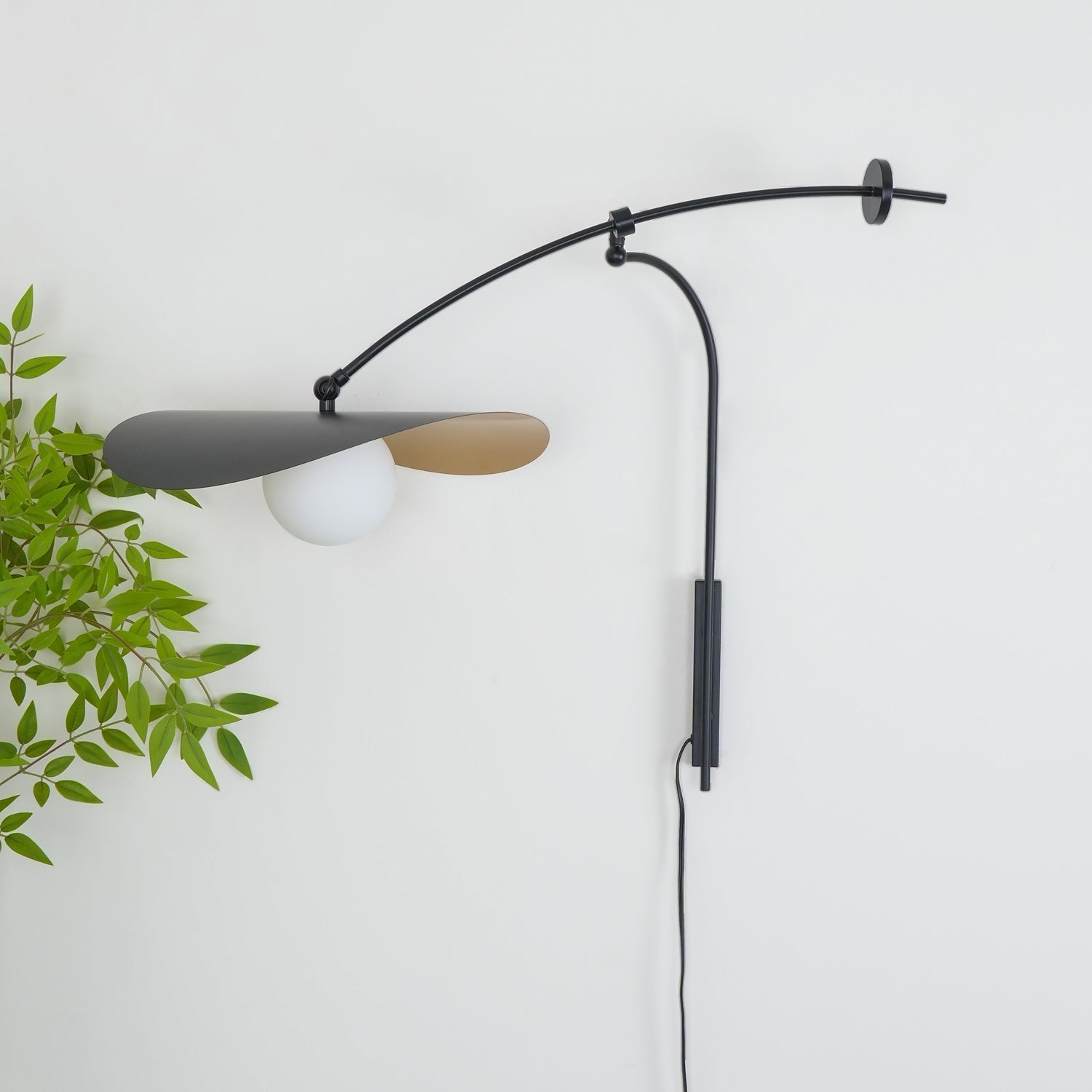 Tirove Glass Minimalist Wall Lamp