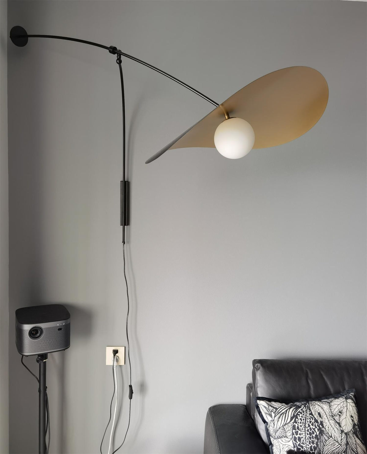 Tirove Glass Minimalist Wall Lamp