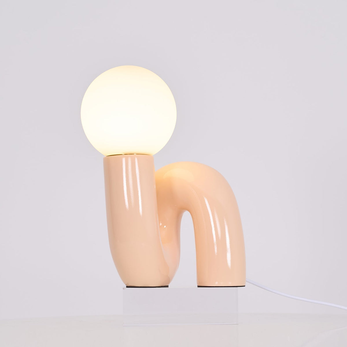Soreeon Lamp Playful N Shape All White