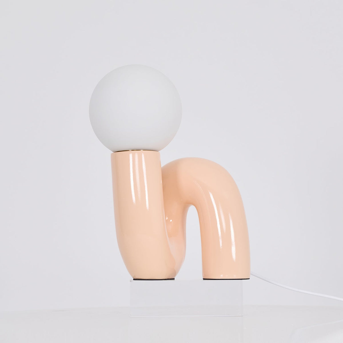 Soreeon Lamp Playful N Shape All White