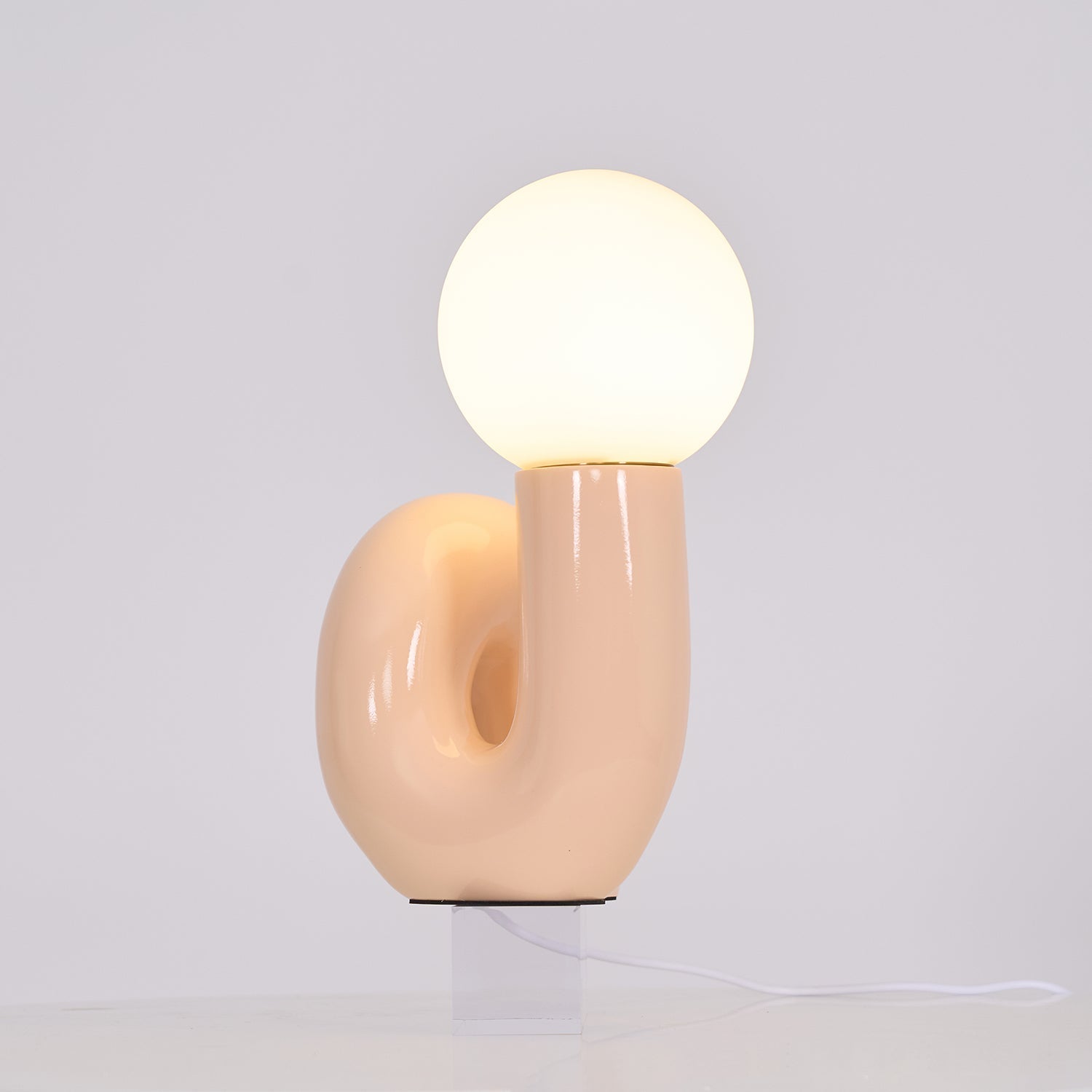 Soreeon Lamp Playful N Shape All White