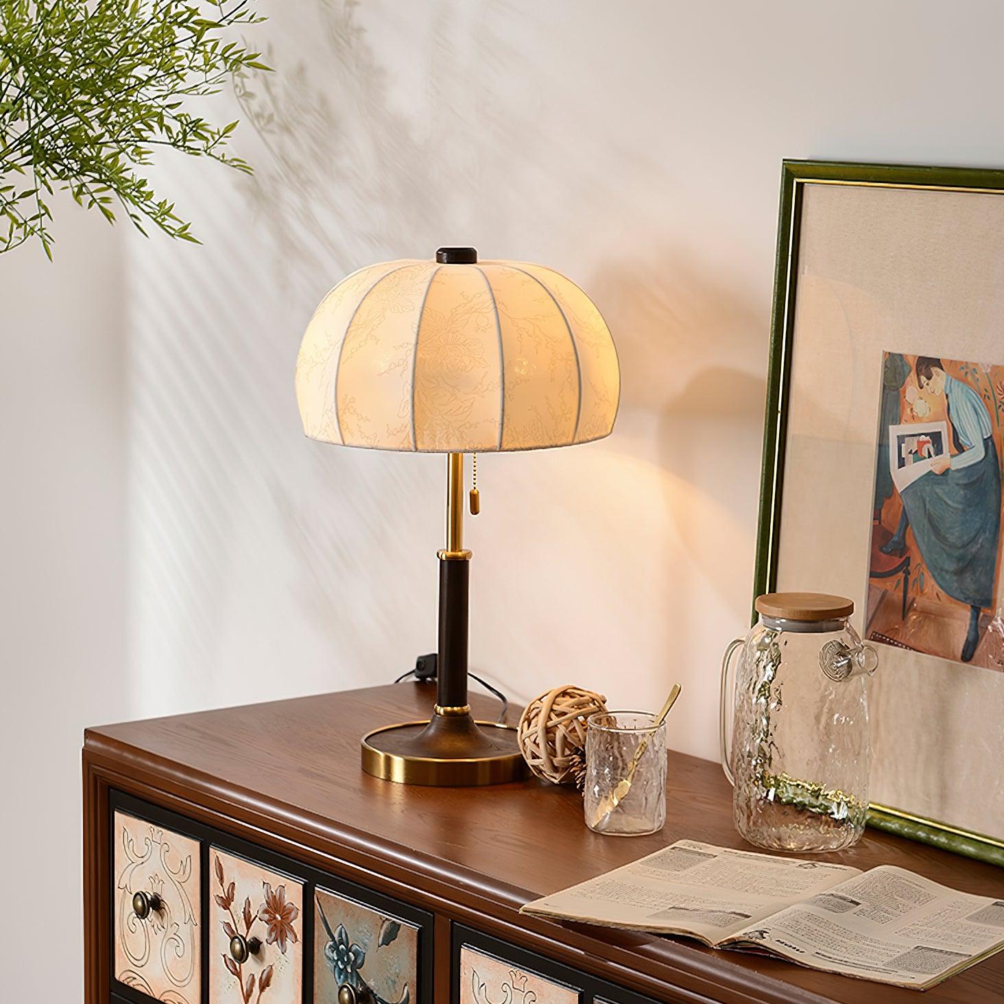 Nalemu Wood Fabric Retro Table Lamp