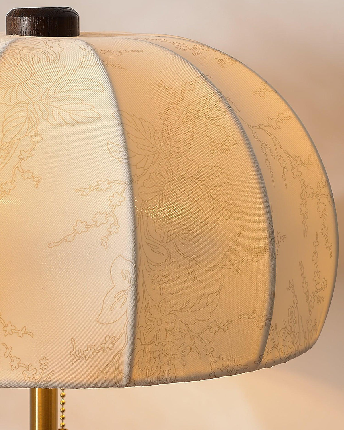 Nalemu Wood Fabric Retro Table Lamp