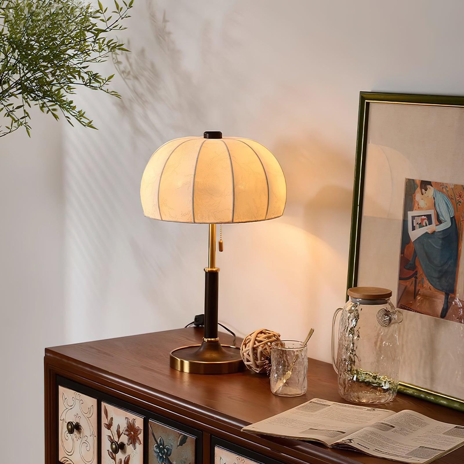 Nalemu Wood Fabric Retro Table Lamp