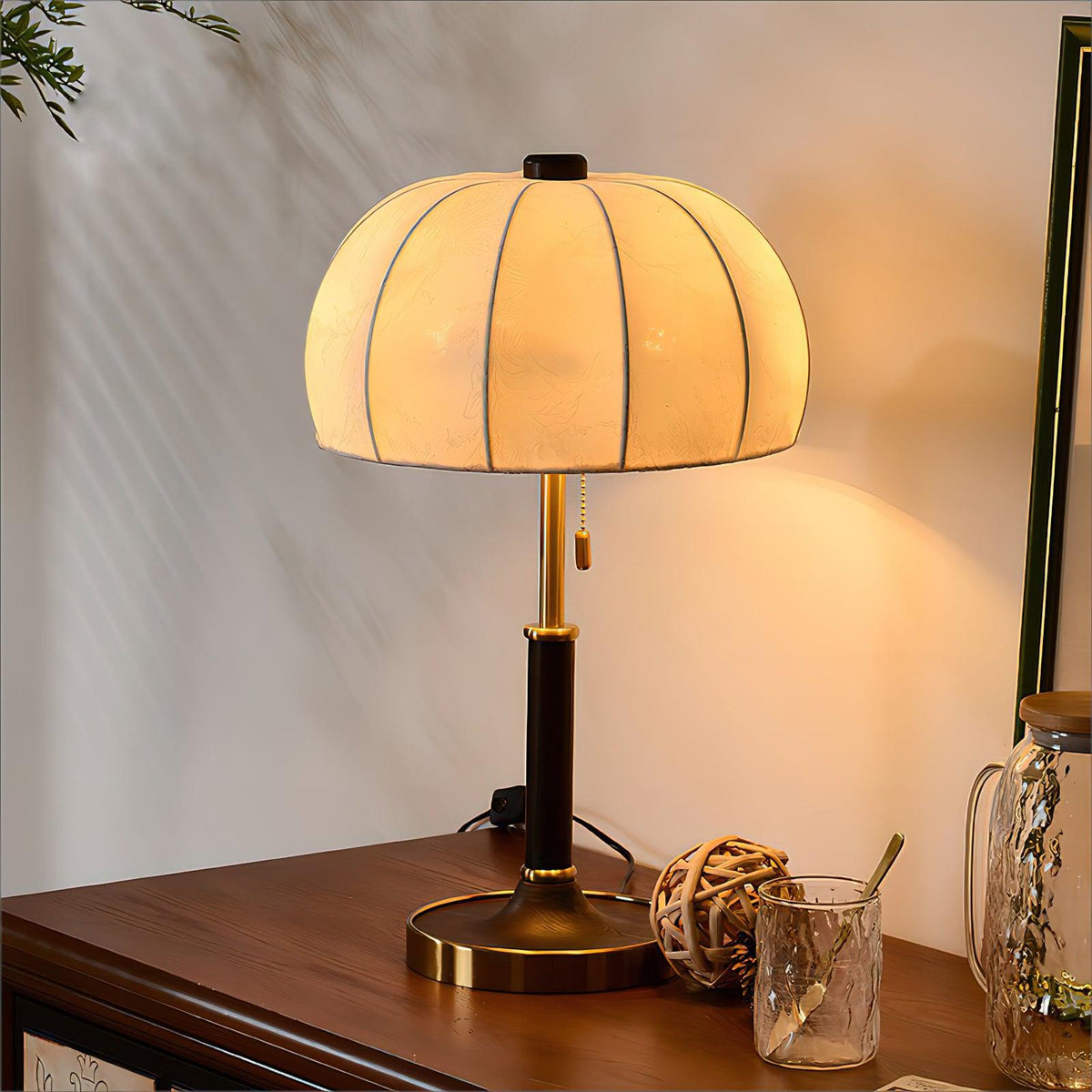 Nalemu Wood Fabric Retro Table Lamp