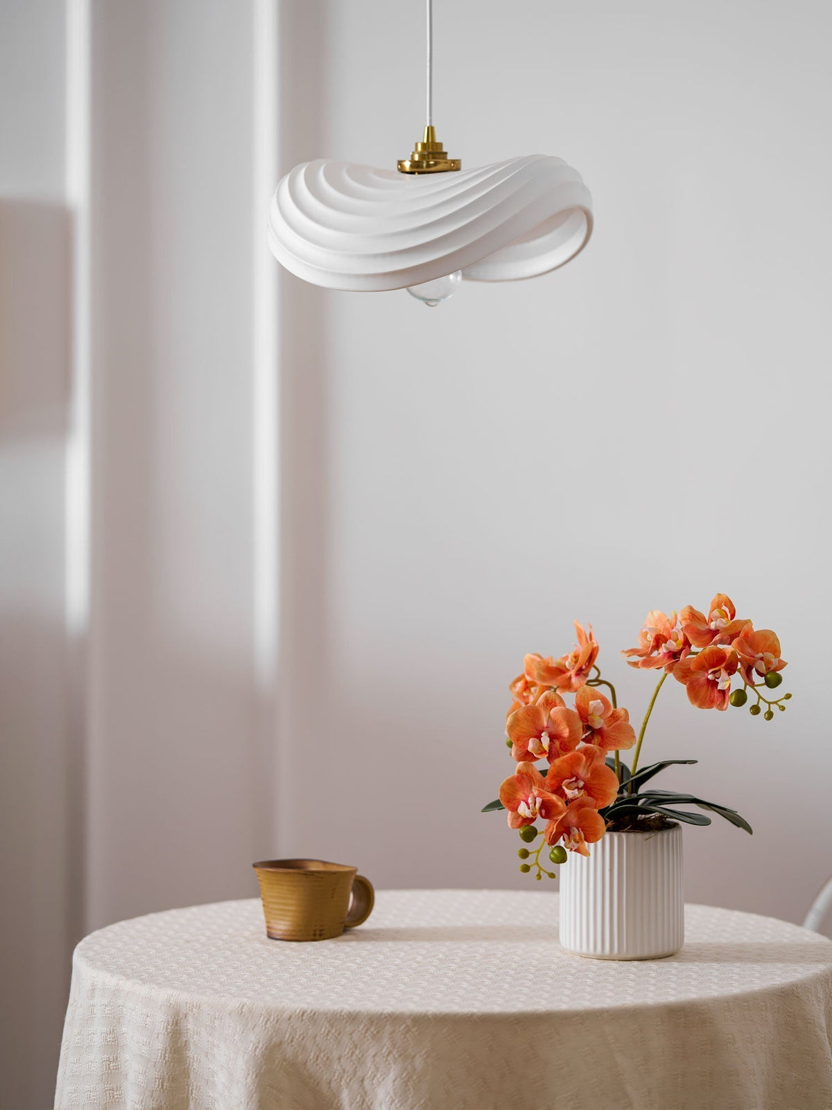 Lucaneria Modern Resin Pendant Light