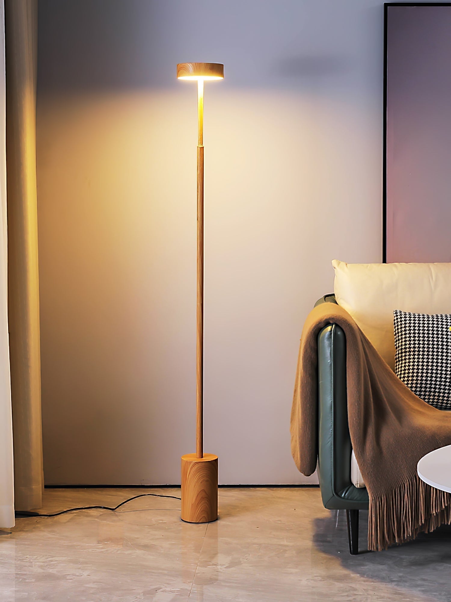 Circa Minimalist Rotatable Floor Lamp
