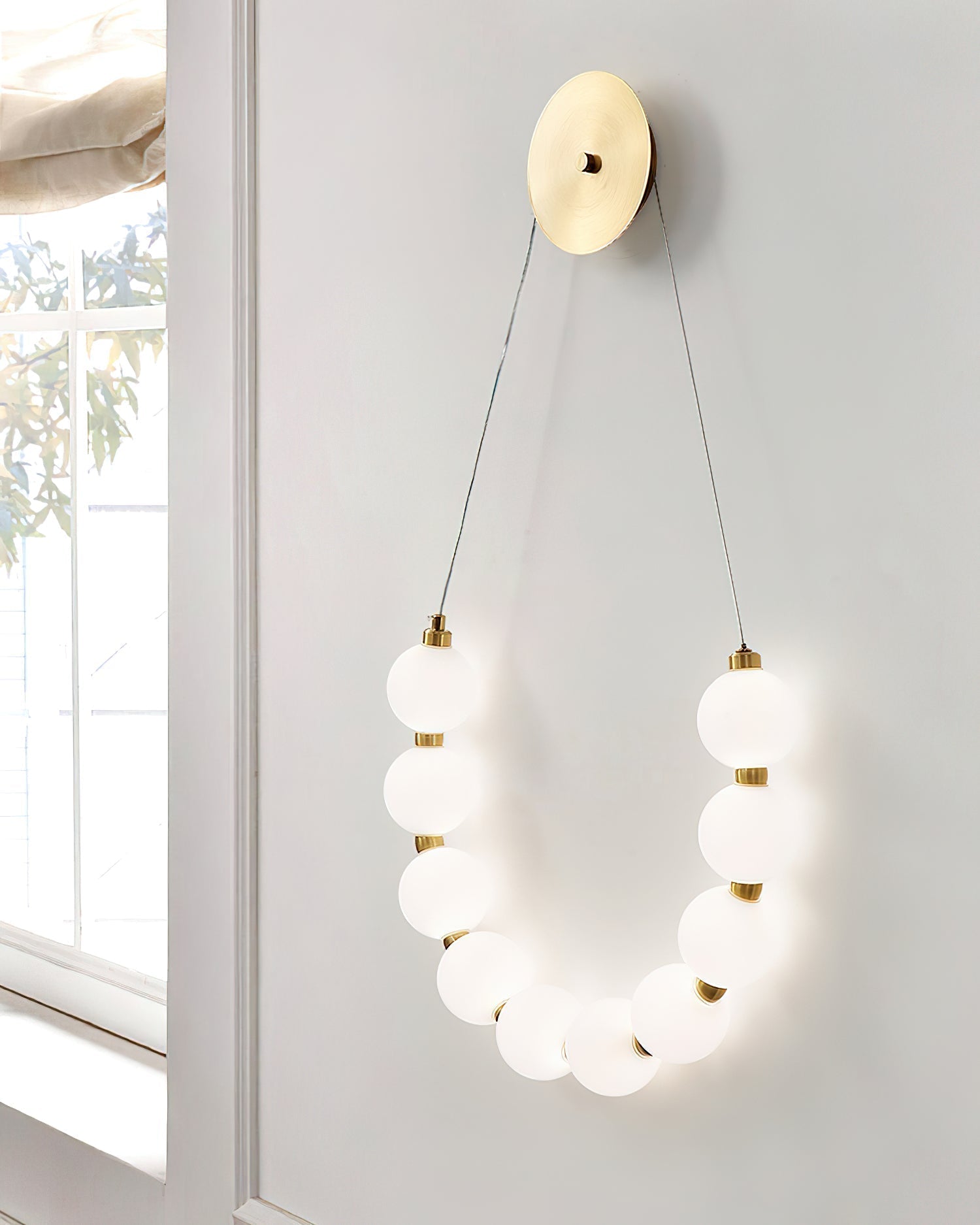 Ilirel Art Necklace Loop Brass Wall Lamp