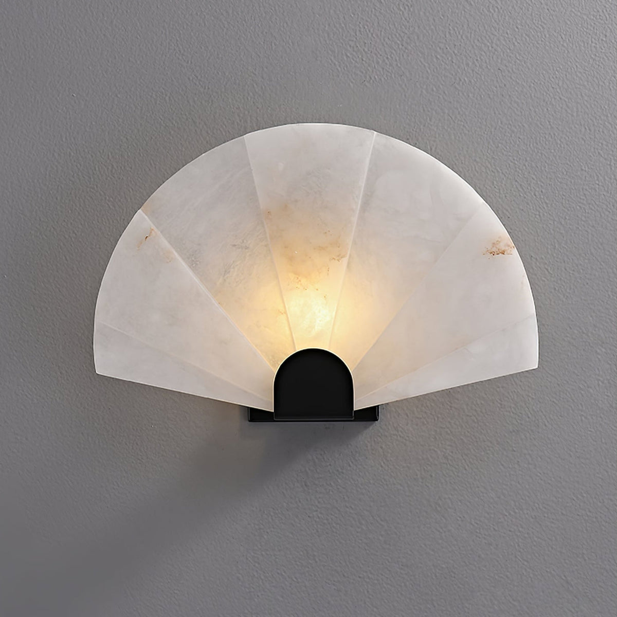Nivelella Minimalist Alabaster Wall Light