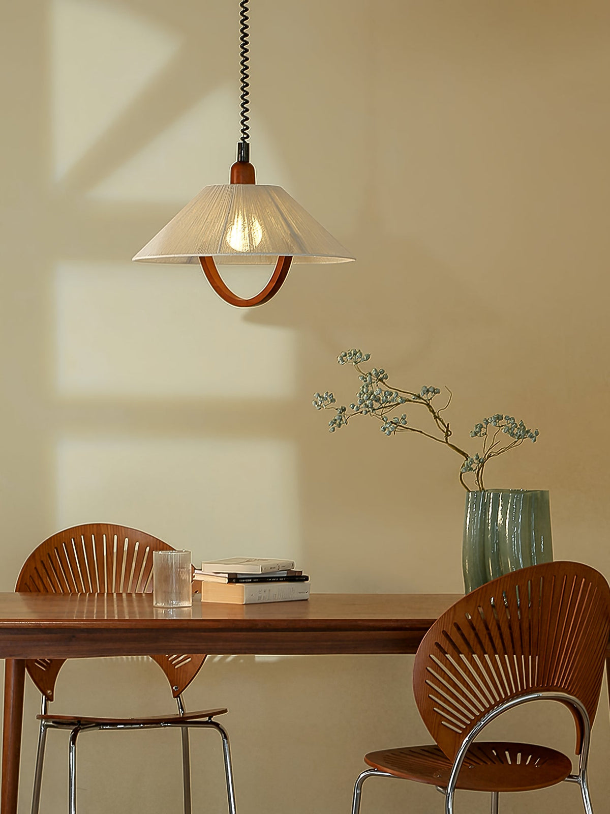 Reneria Minimalist Pendant Light