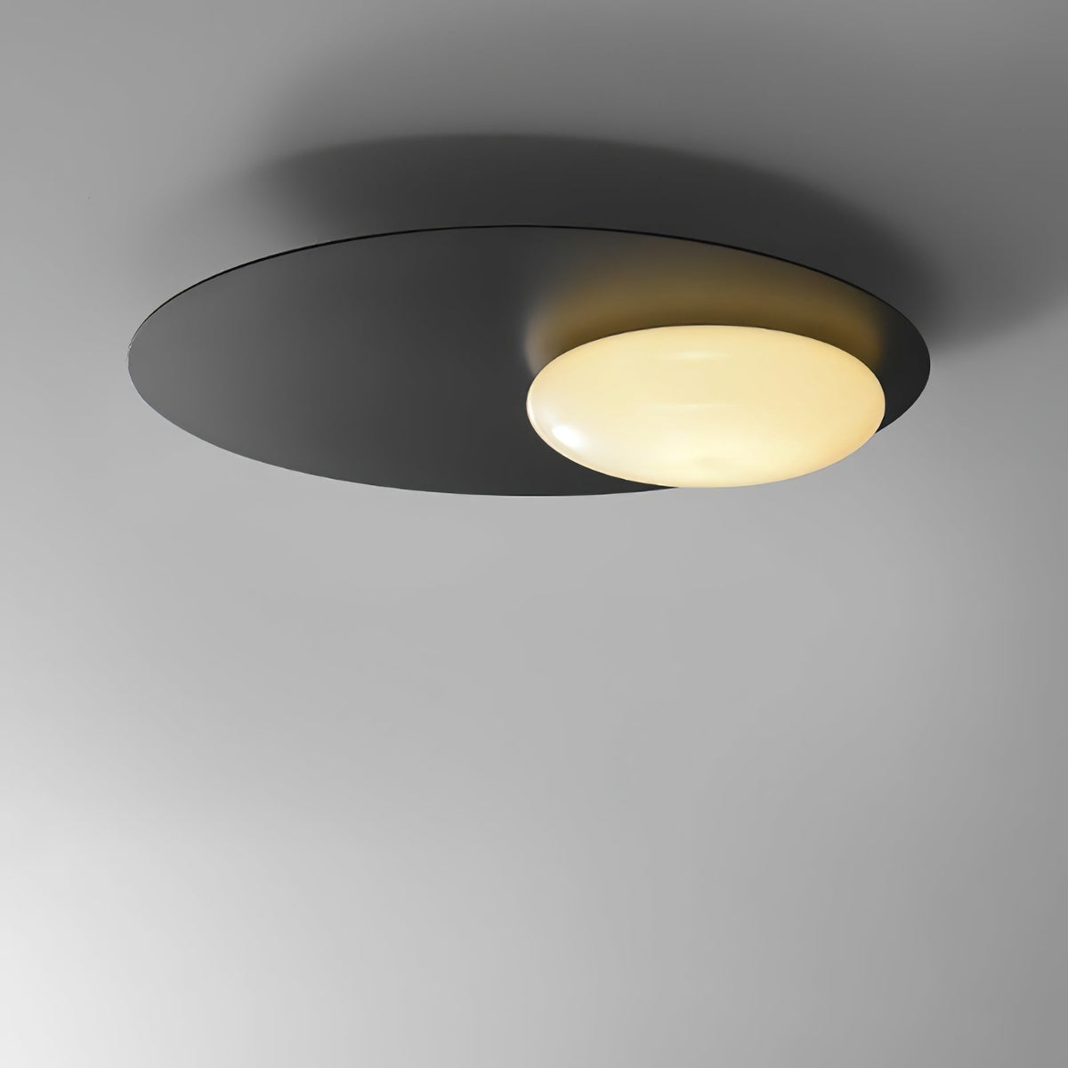 Ivsolion Modern Minimalist Angled Glass Sconce Wall lamp