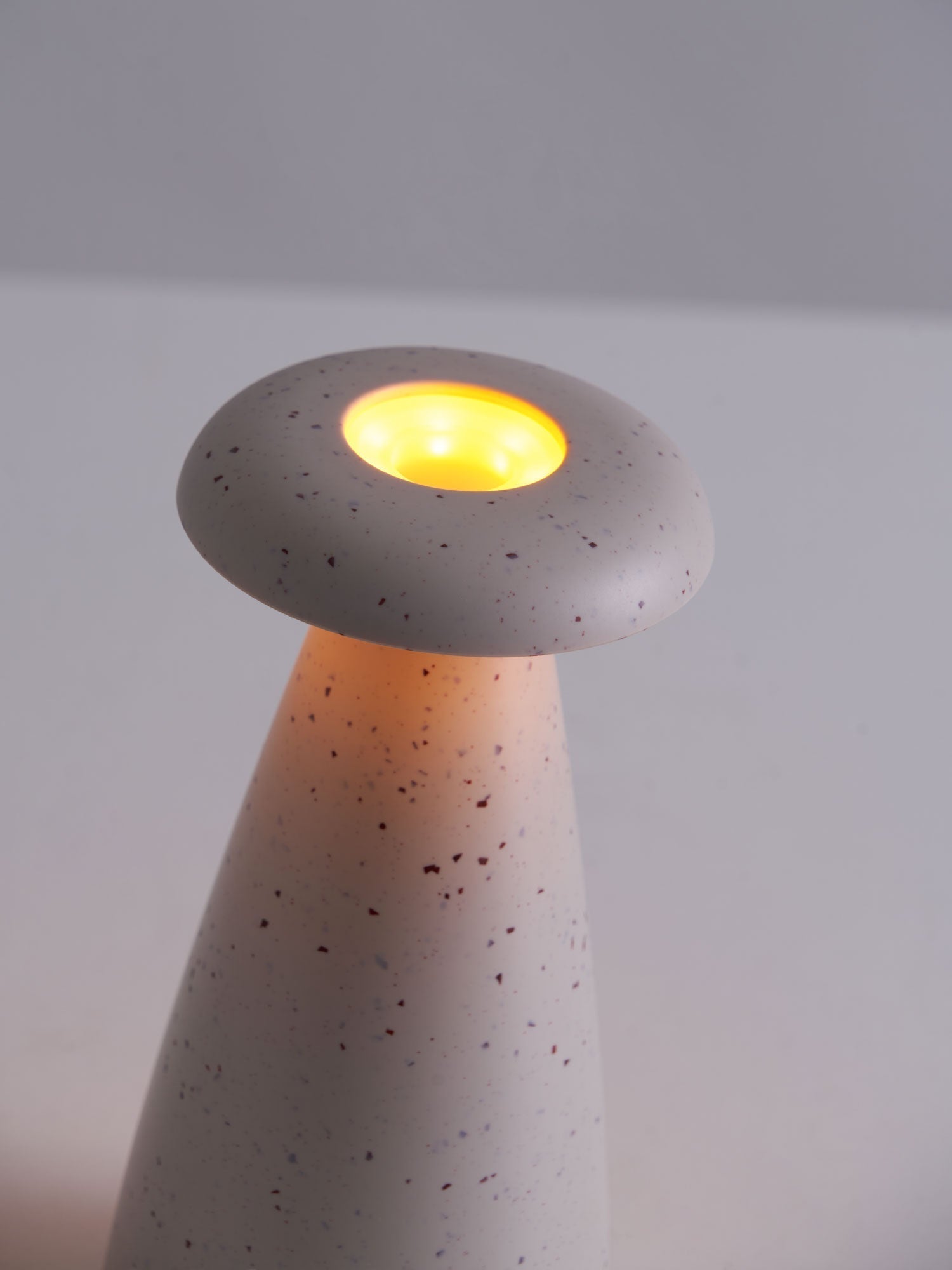 Mushroove Ceramic Minimalist Table Lamp