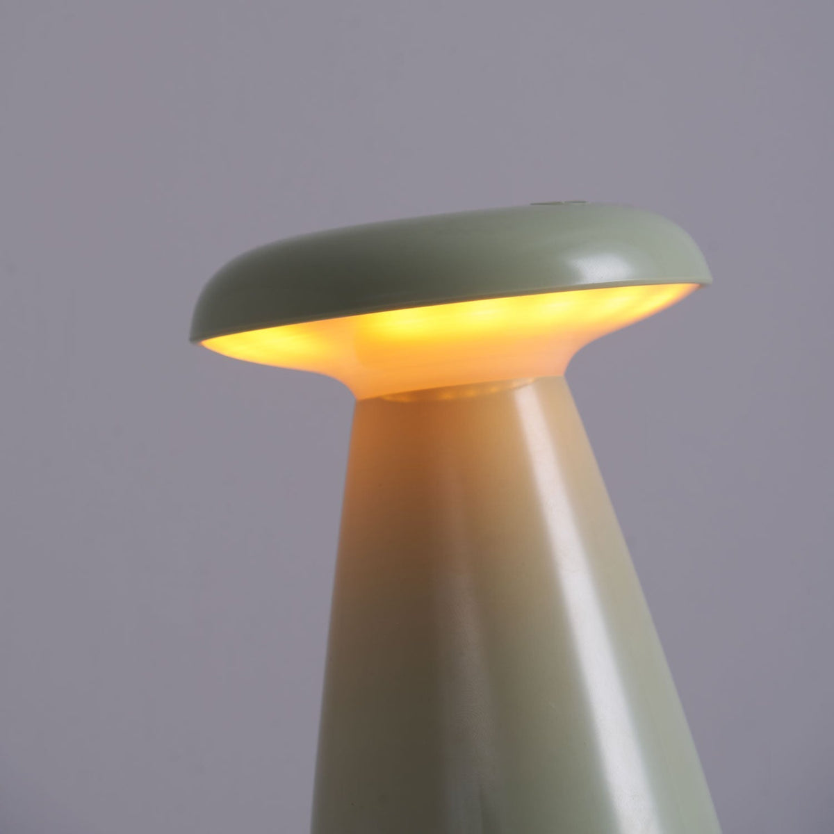 Mushroove Ceramic Minimalist Table Lamp