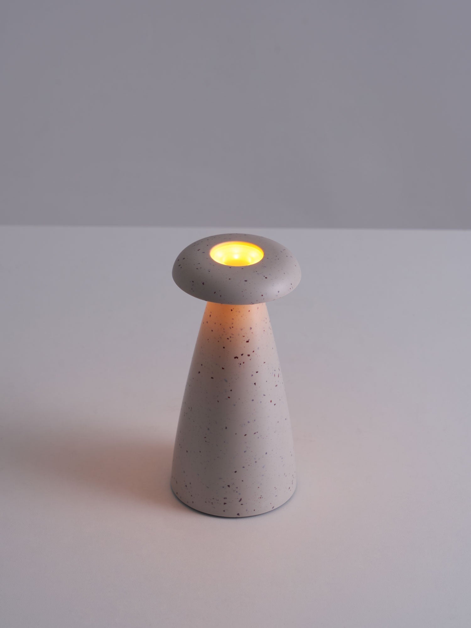 Mushroove Ceramic Minimalist Table Lamp