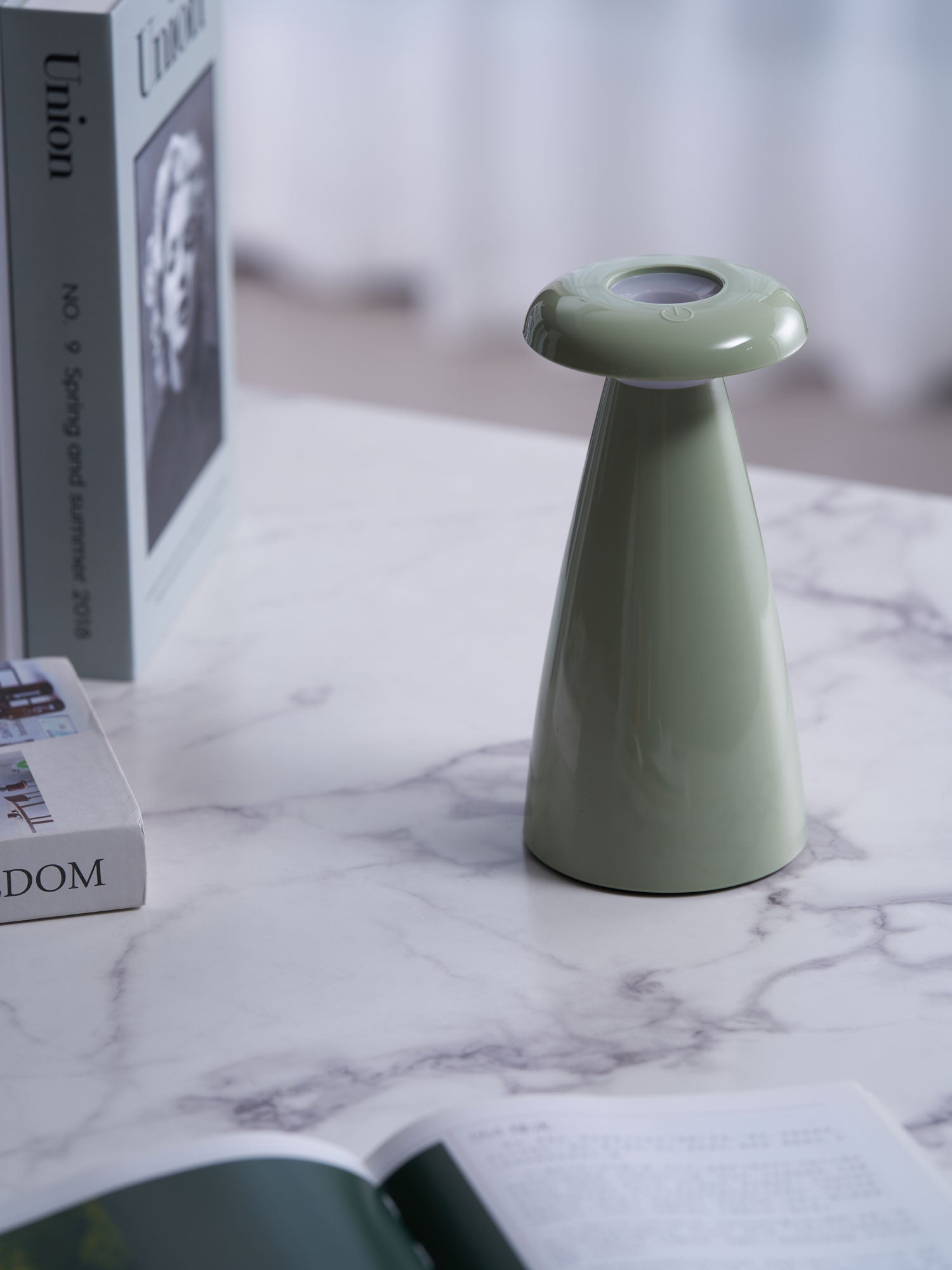 Mushroove Ceramic Minimalist Table Lamp