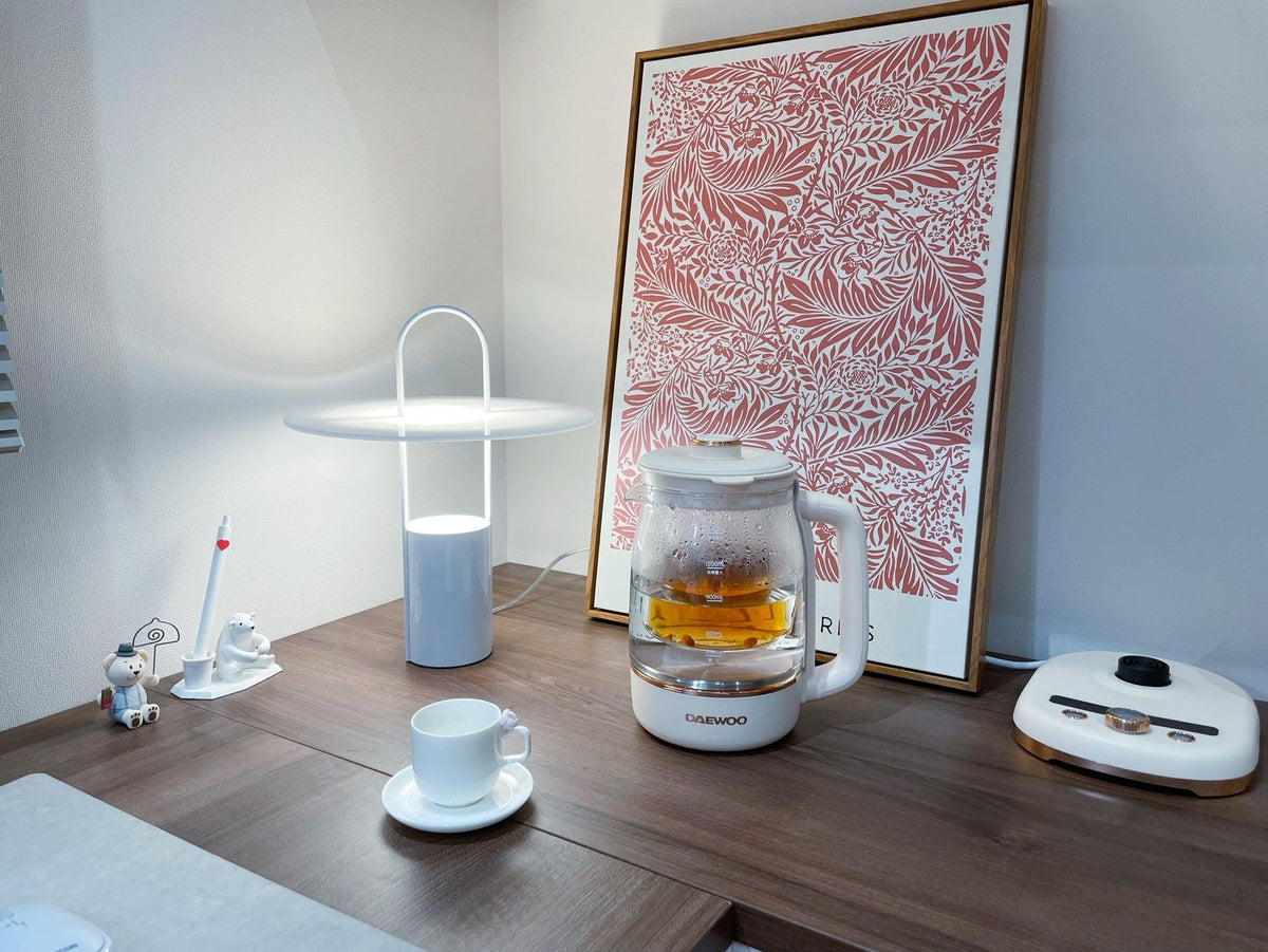 Hattie Modern Table Lamp