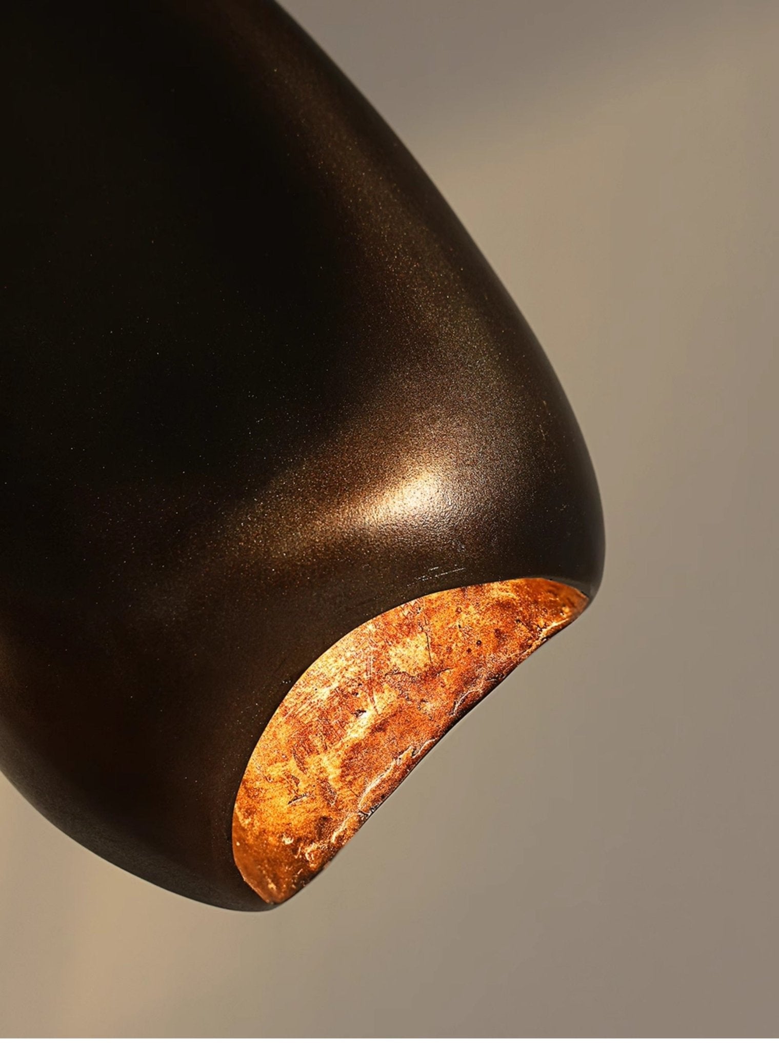 Kyns Sculptural Table Lamp