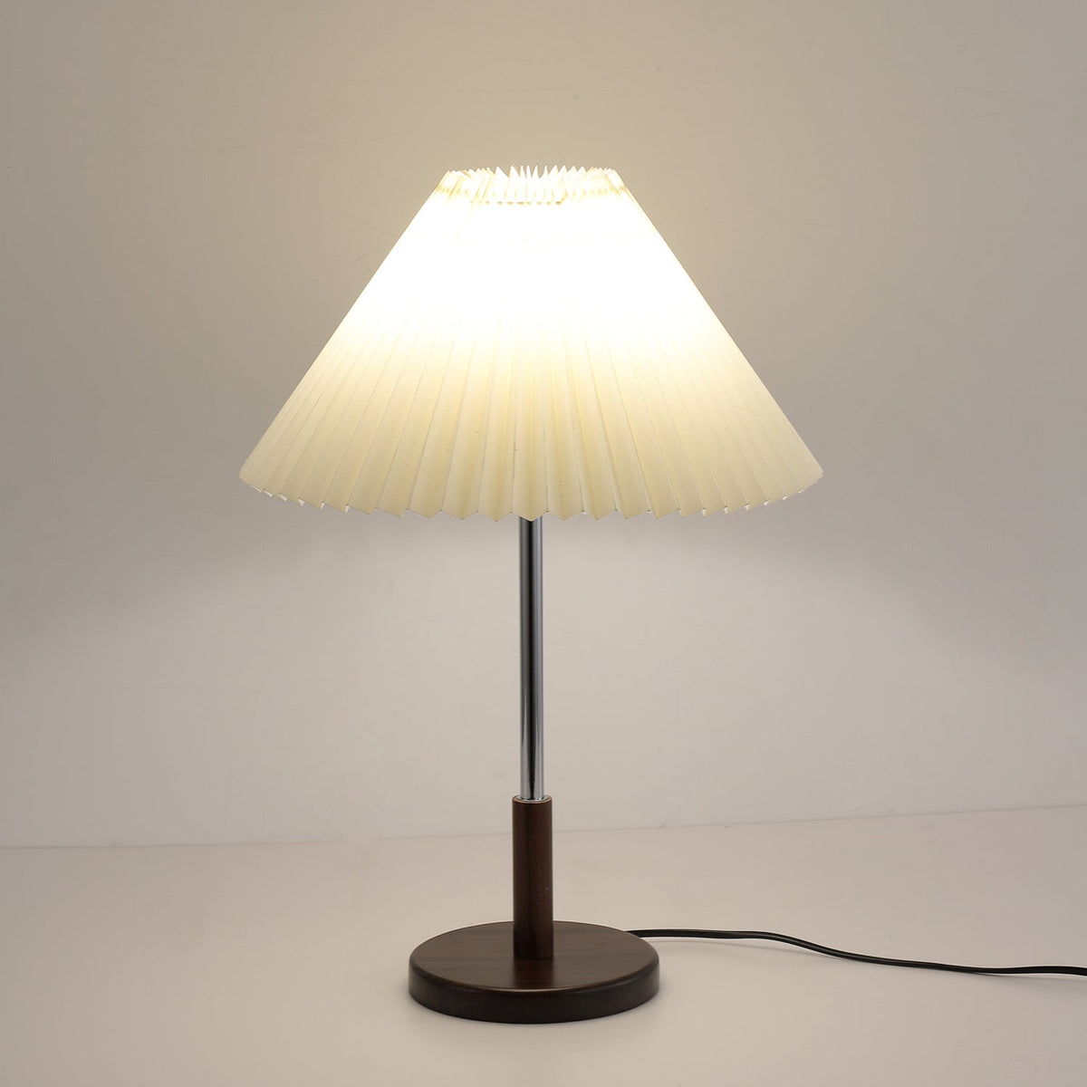 Syliriella Modern Wood Table Lamp