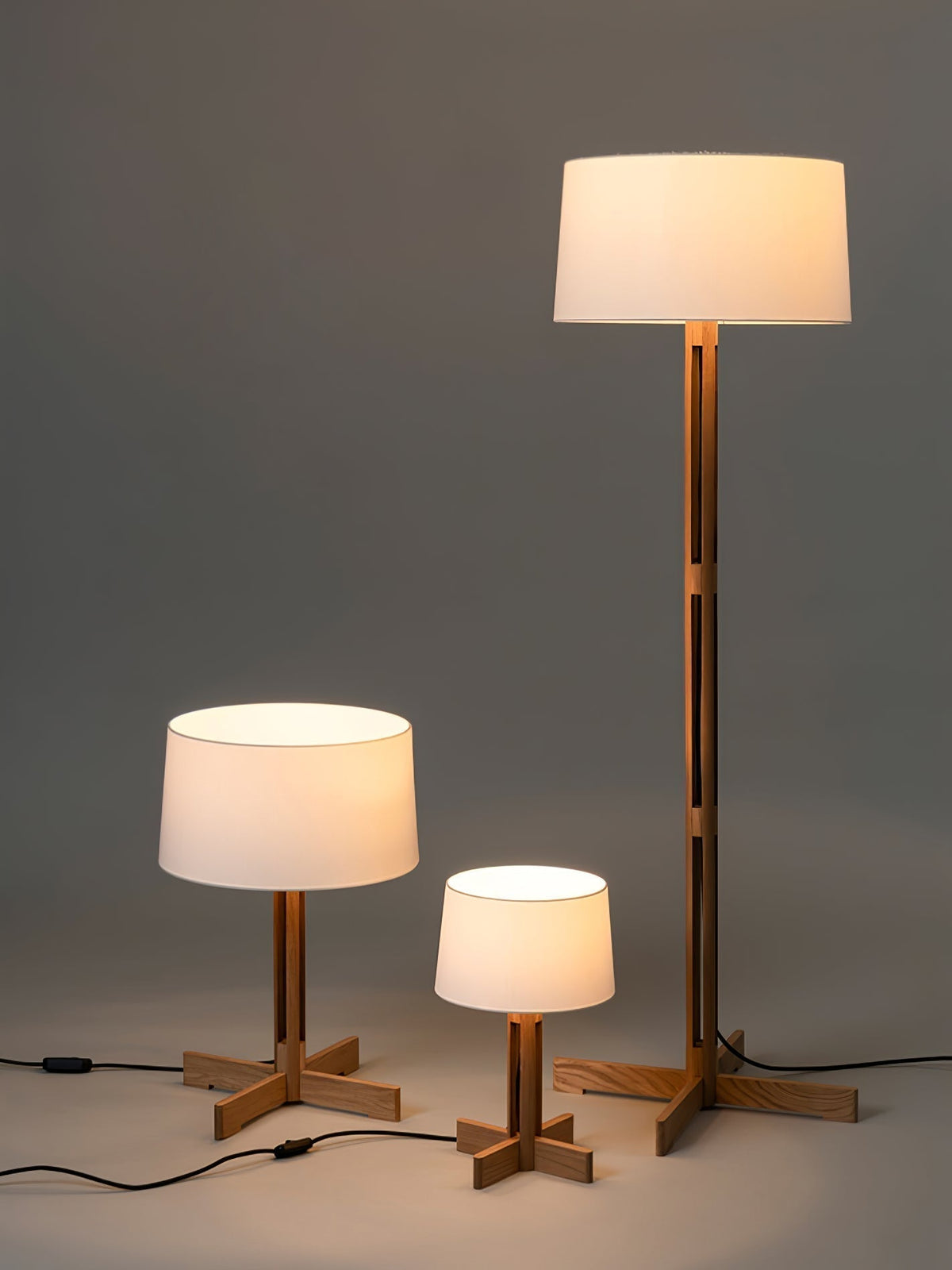 Quayen Wood Fabric Classic Floor Lamp