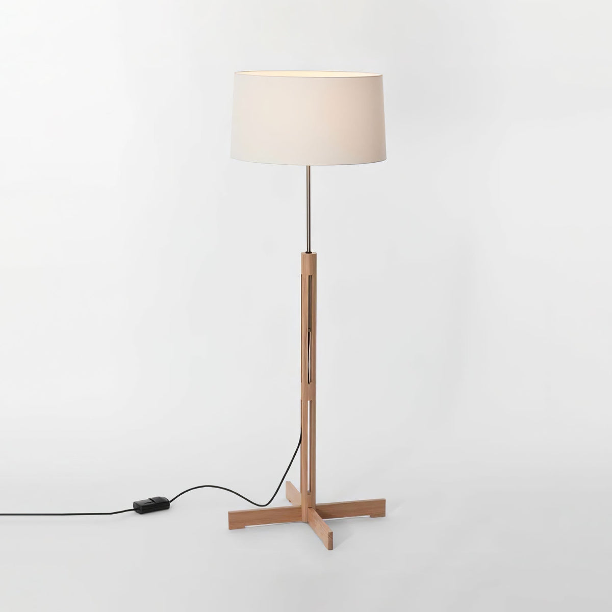 Quayen Wood Fabric Classic Floor Lamp