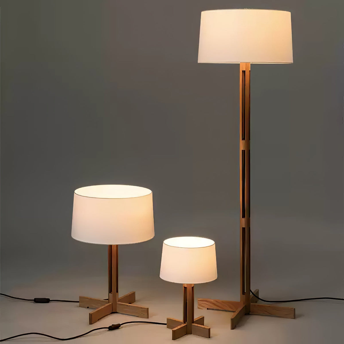 Quayen Wood Fabric Classic Floor Lamp