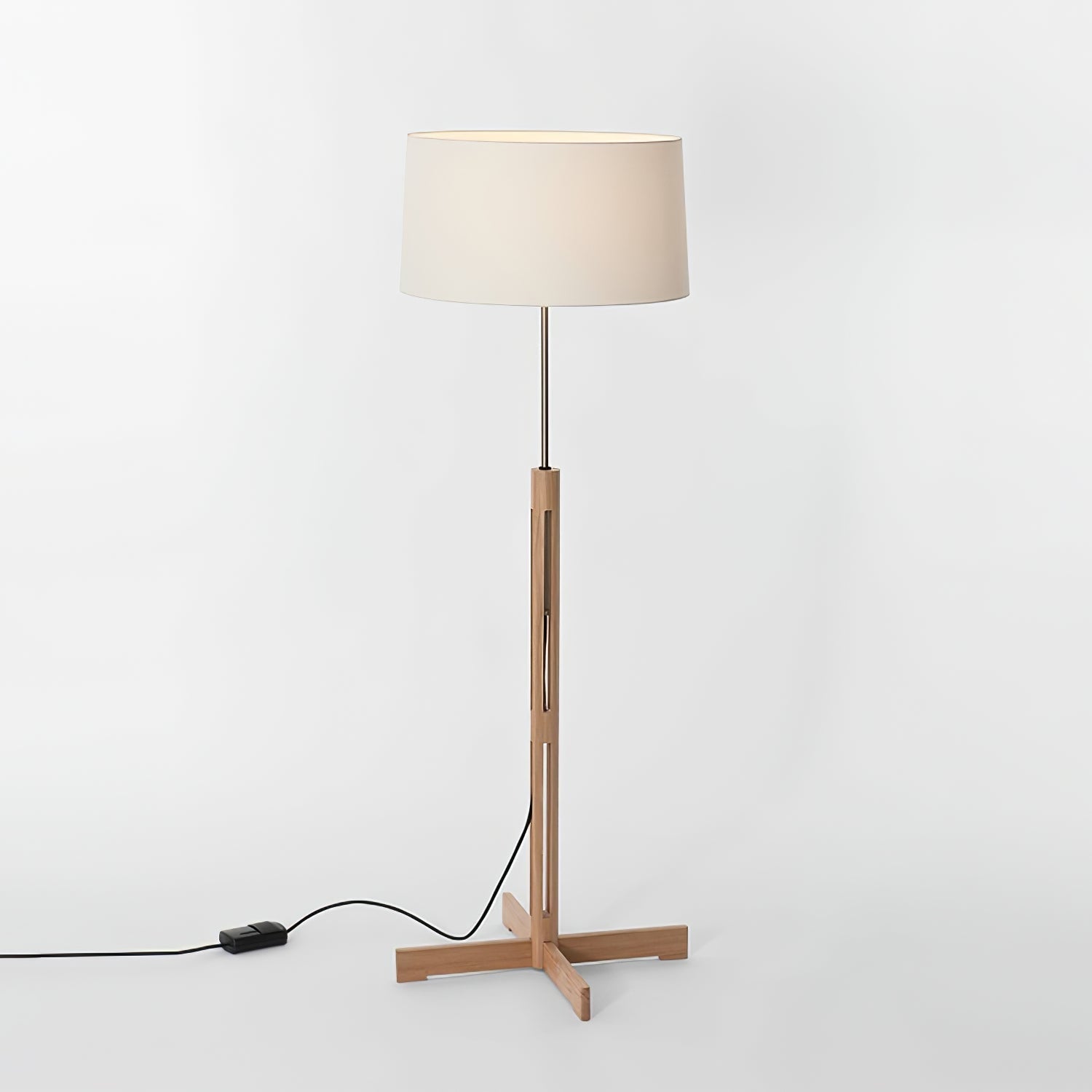 Quayen Wood Fabric Classic Floor Lamp