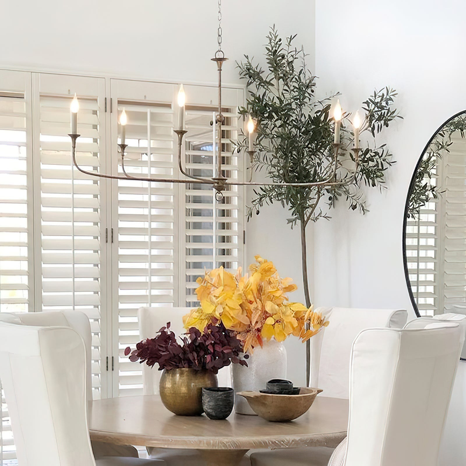 Lustra Candle Chandelier Elegant - Neutral Decor