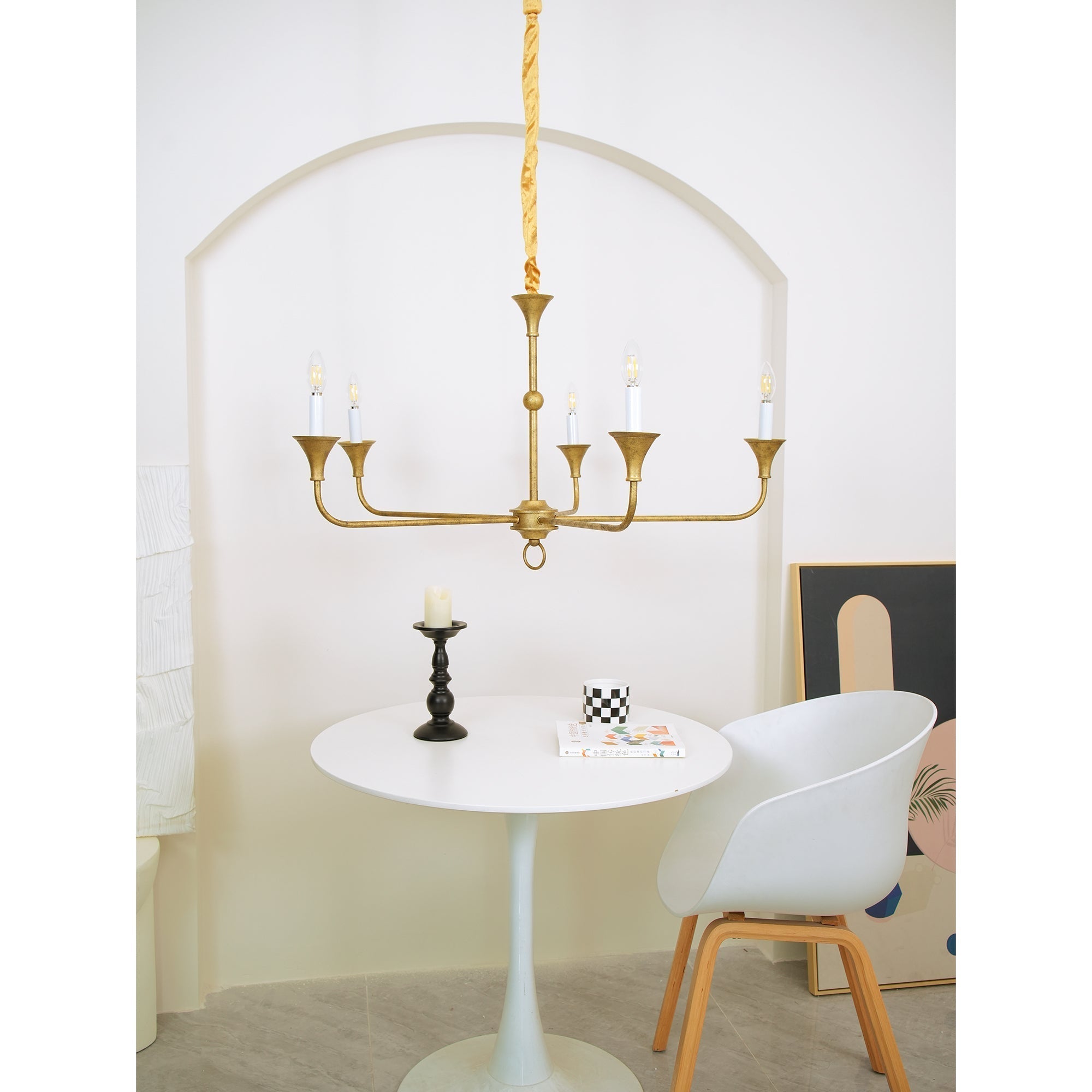 Lustra Candle Chandelier Elegant - Neutral Decor