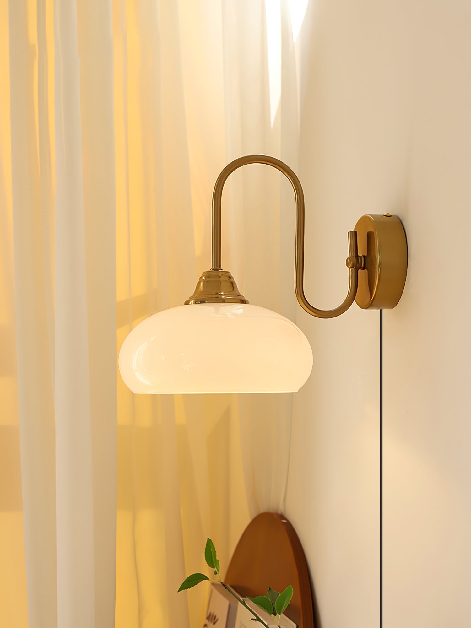 Ulsilia Wall Lamp