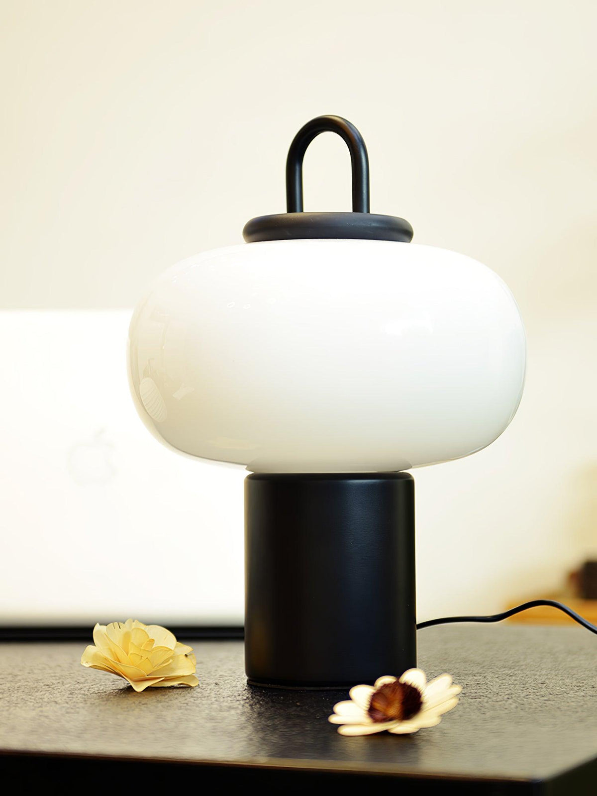 Reveny Minimalist Table Lamp