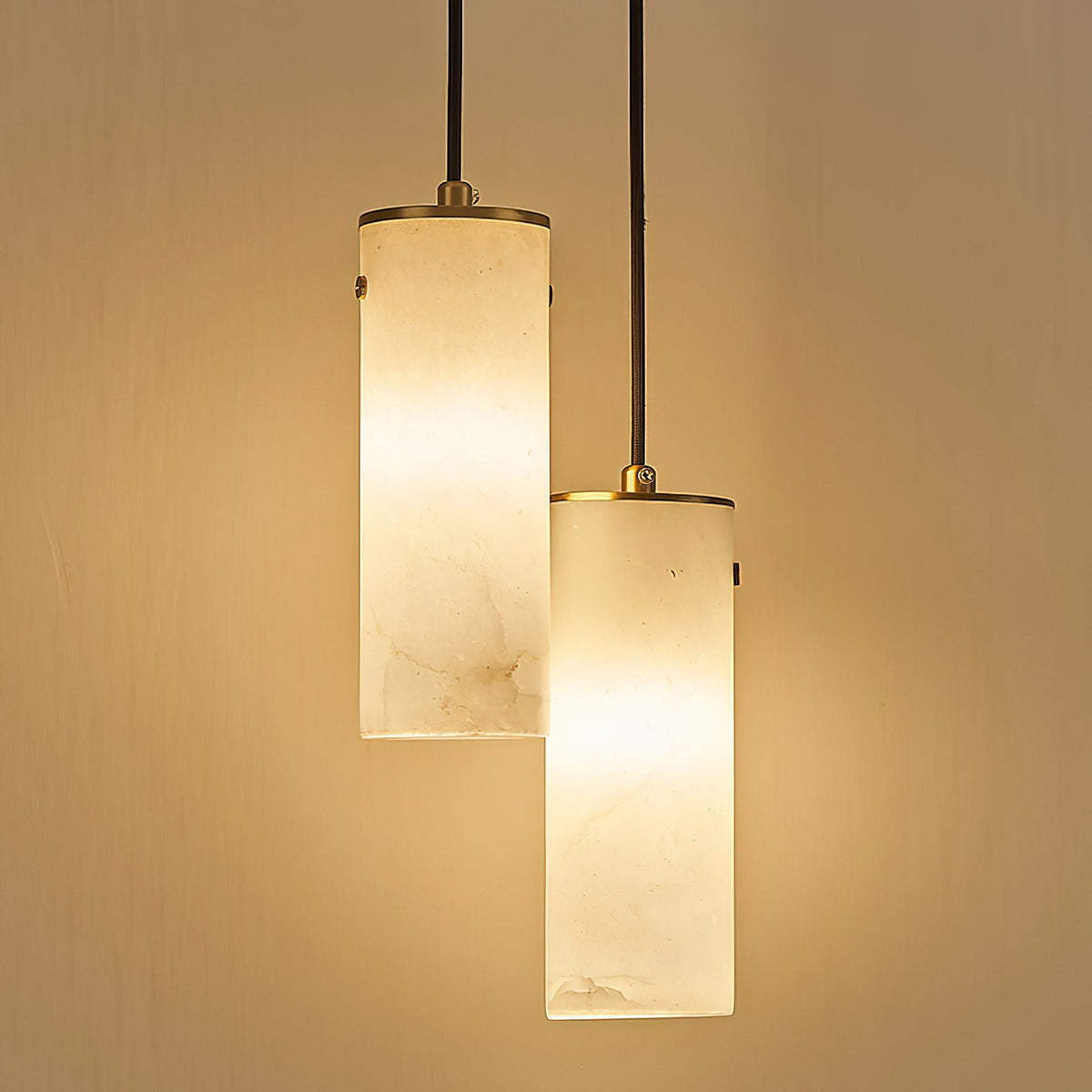 Lyvina Vertical Alabaster Pendant Light