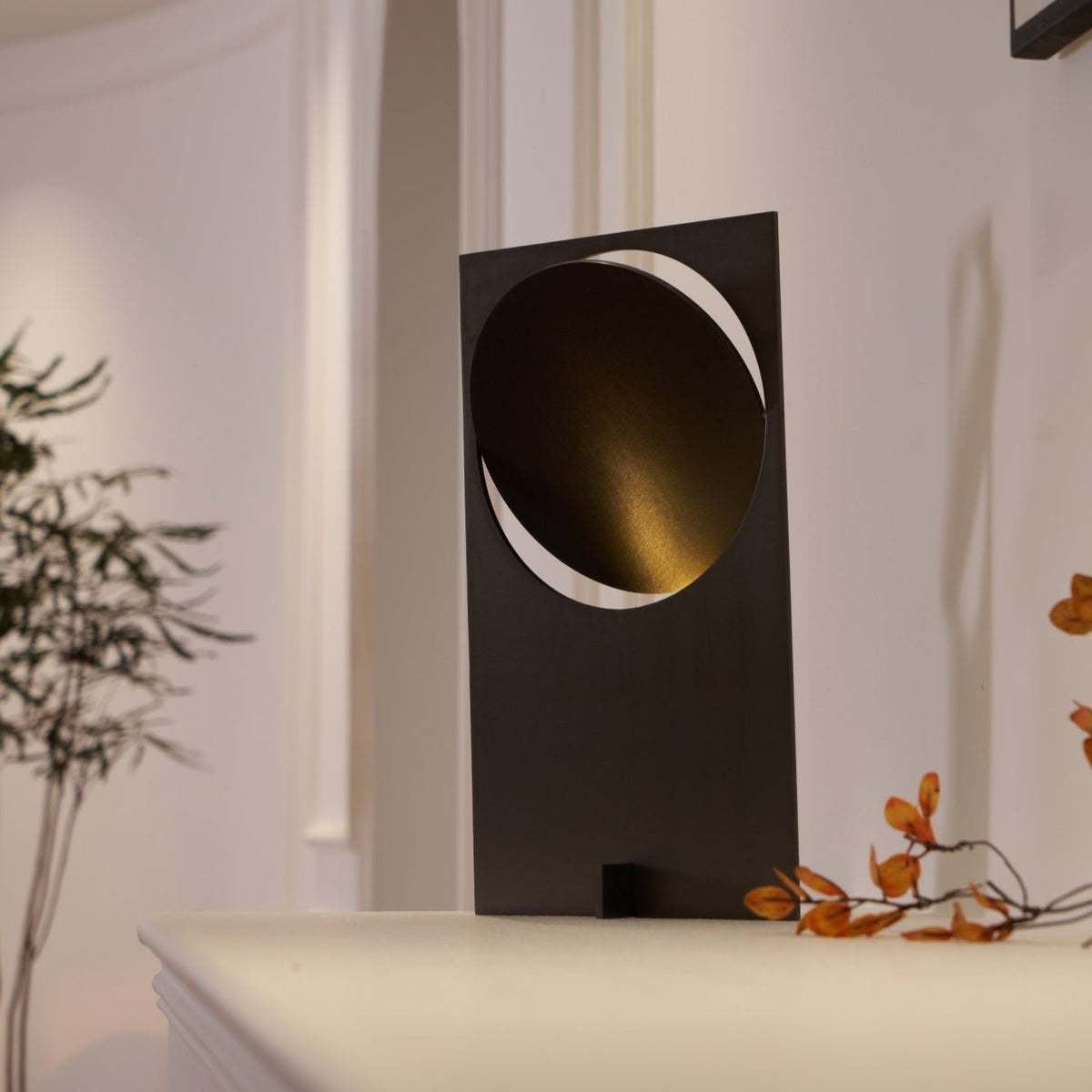 Sixor Steel Futuristic Table Lamp
