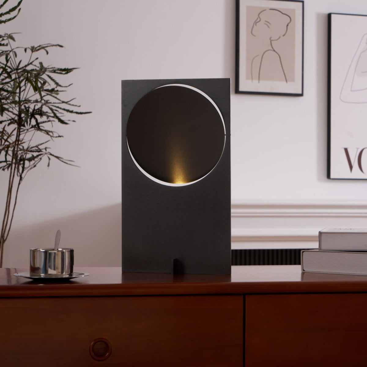 Terieriella Rotating Disc Table Lamp