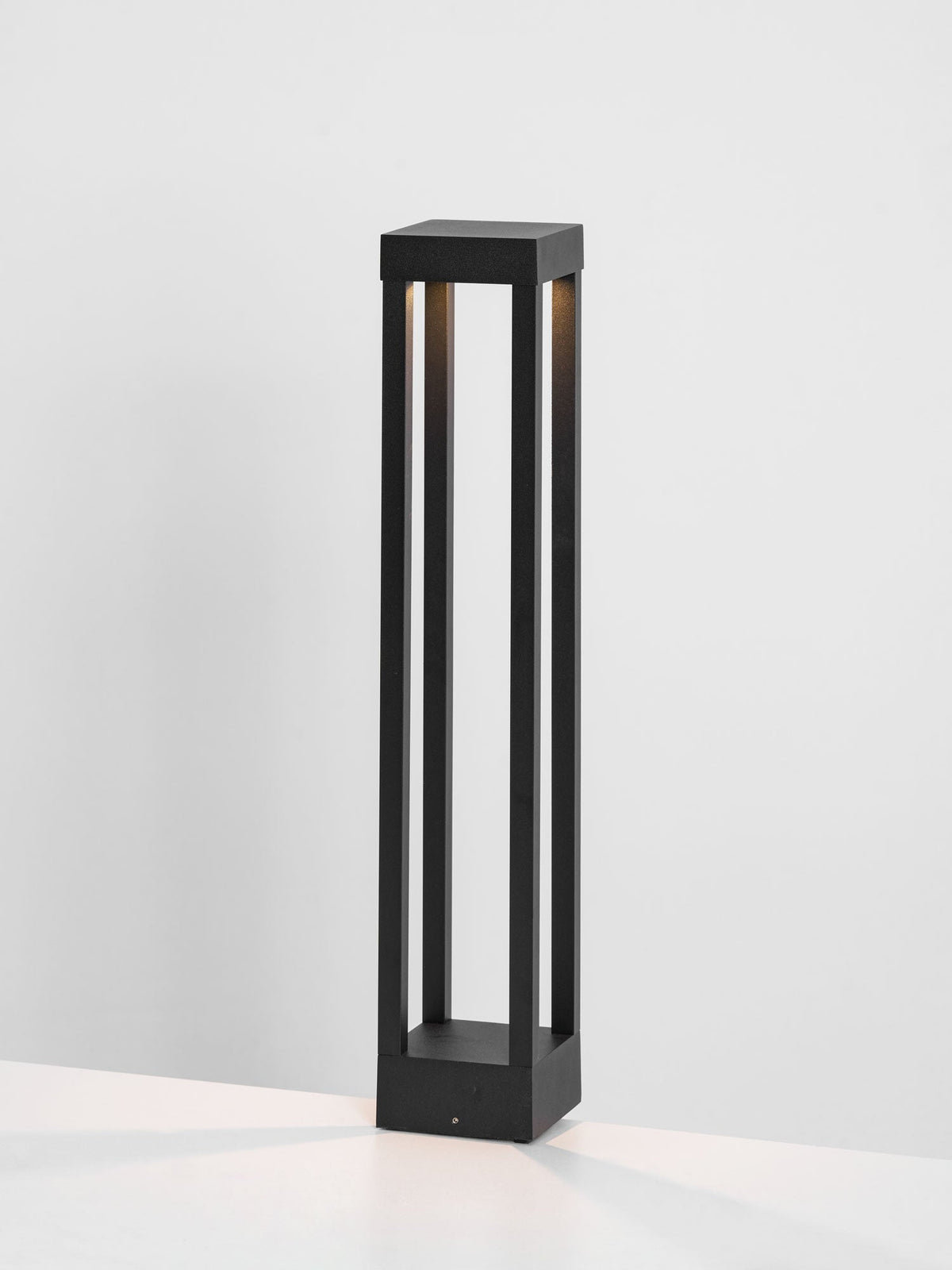 Avenirella Post Outdoor Light