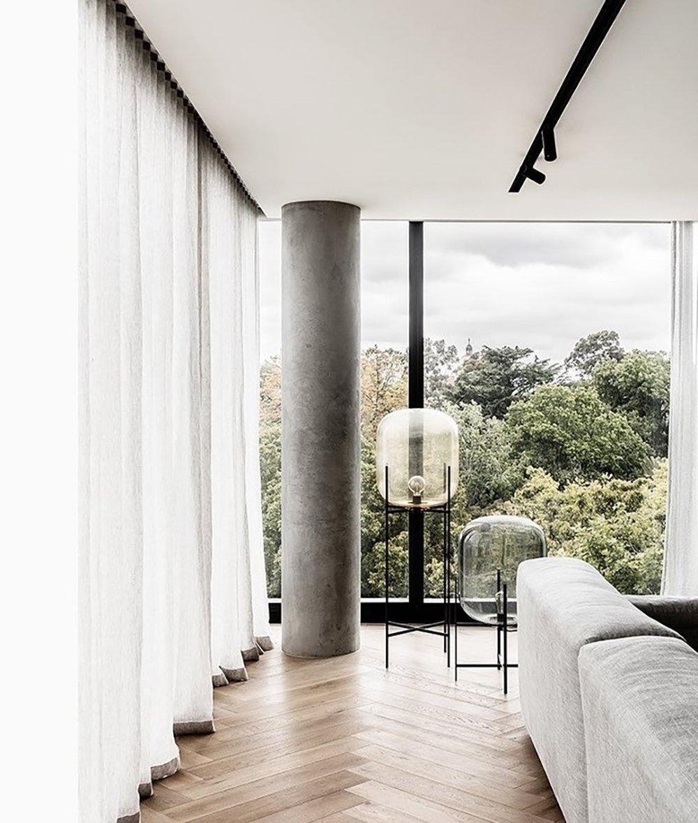 Liorivelia Glass Industrial Floor lamp