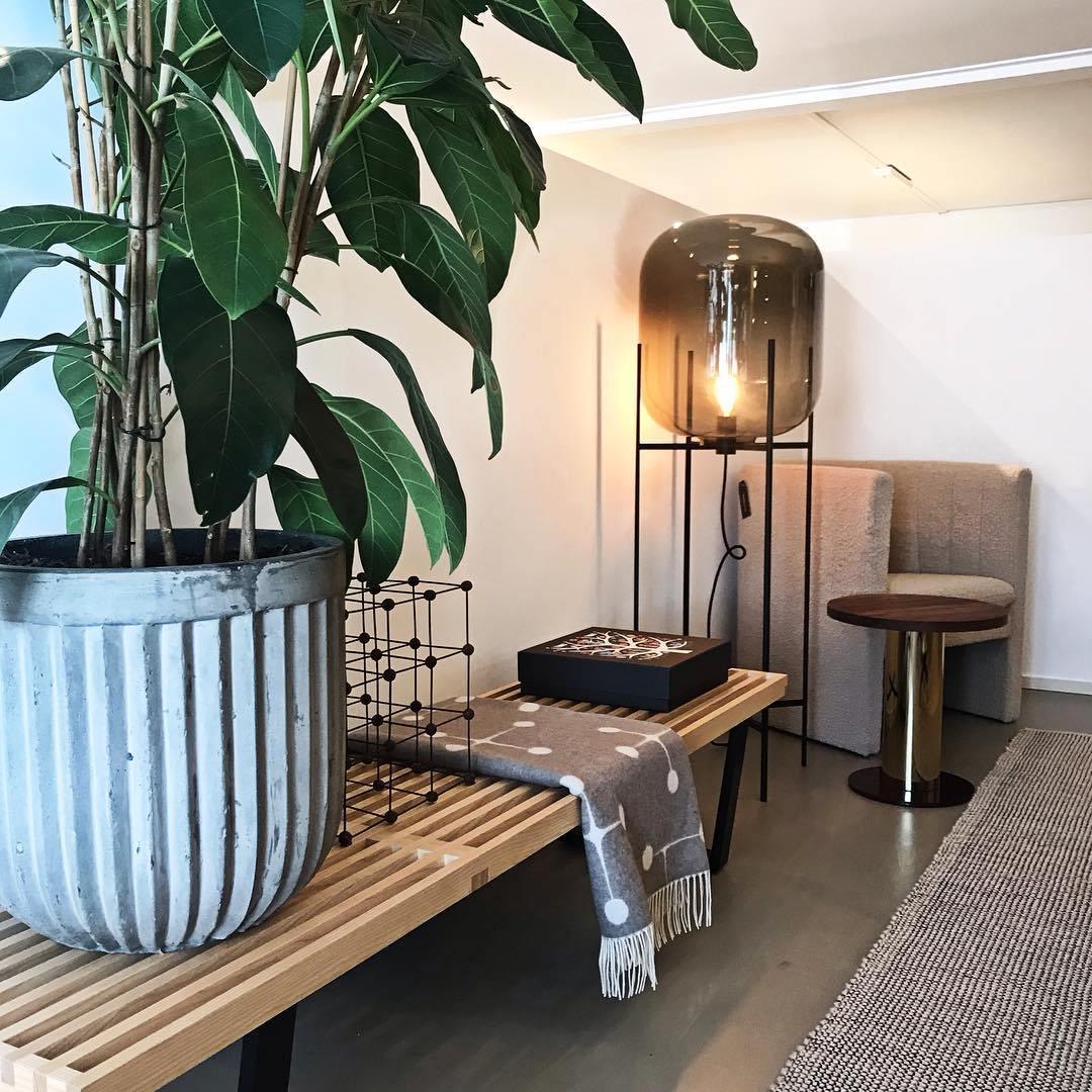 Liorivelia Glass Industrial Floor lamp
