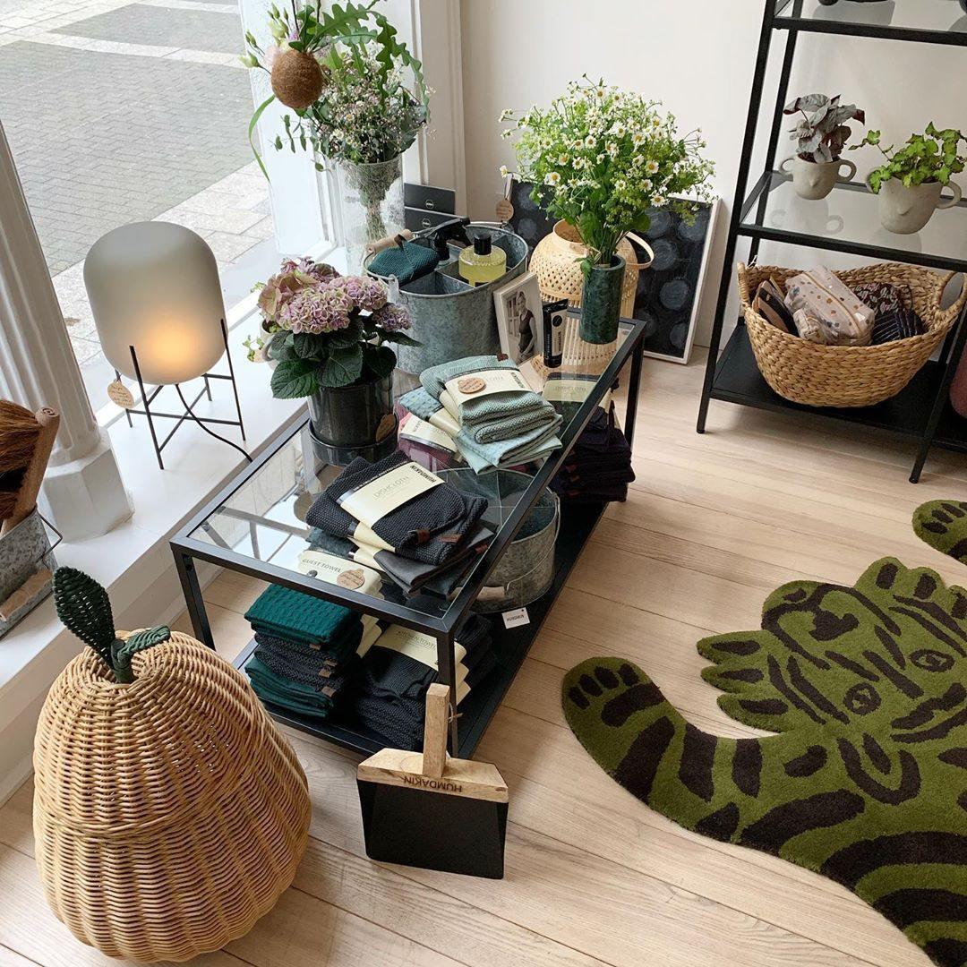 Liorivelia Glass Industrial Floor lamp