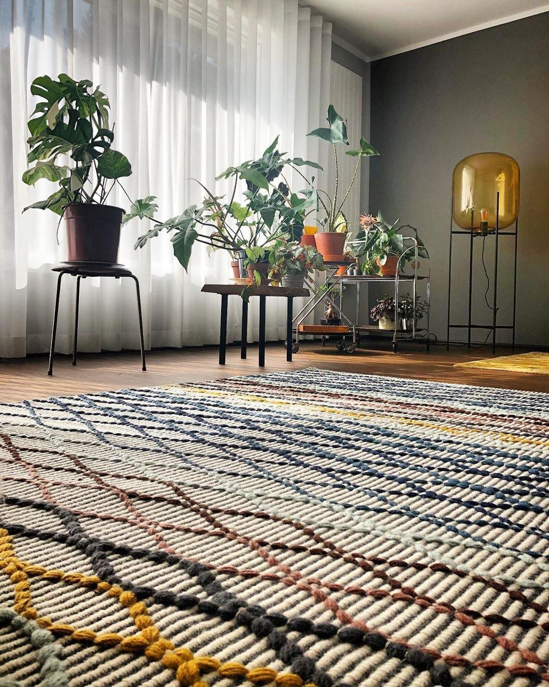 Liorivelia Glass Industrial Floor lamp
